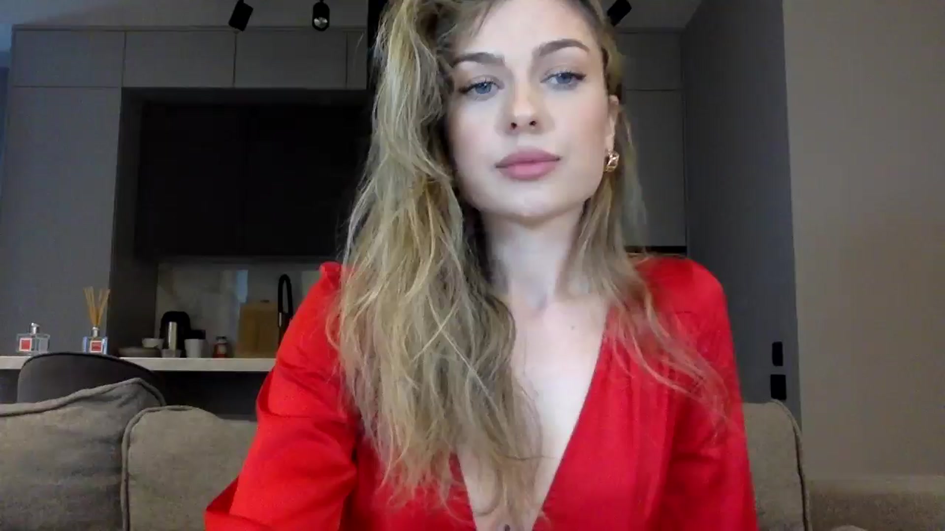 Gallery image thumbnail from SindiMoon's myfreecams stream on, 05/14/2024, 16:21 image 14 of 20