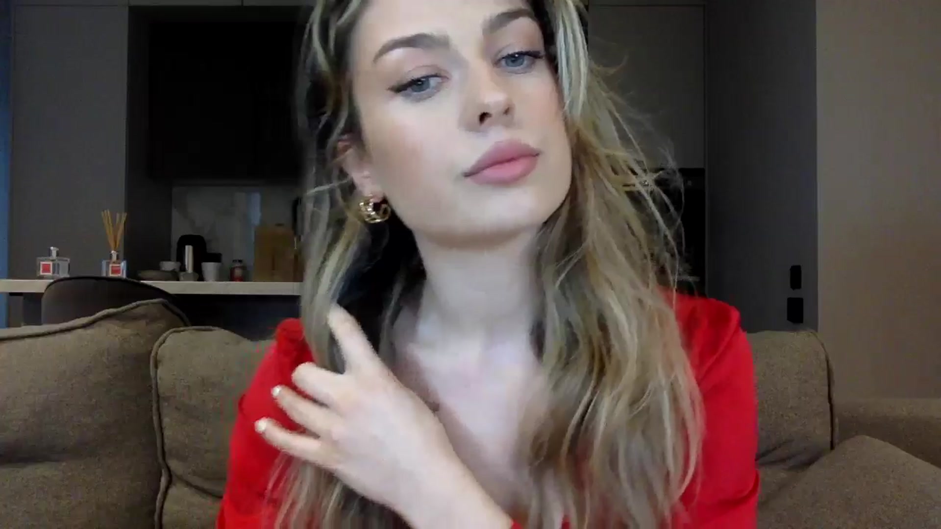 Gallery image thumbnail from SindiMoon's myfreecams stream on, 05/14/2024, 16:21 image 11 of 20