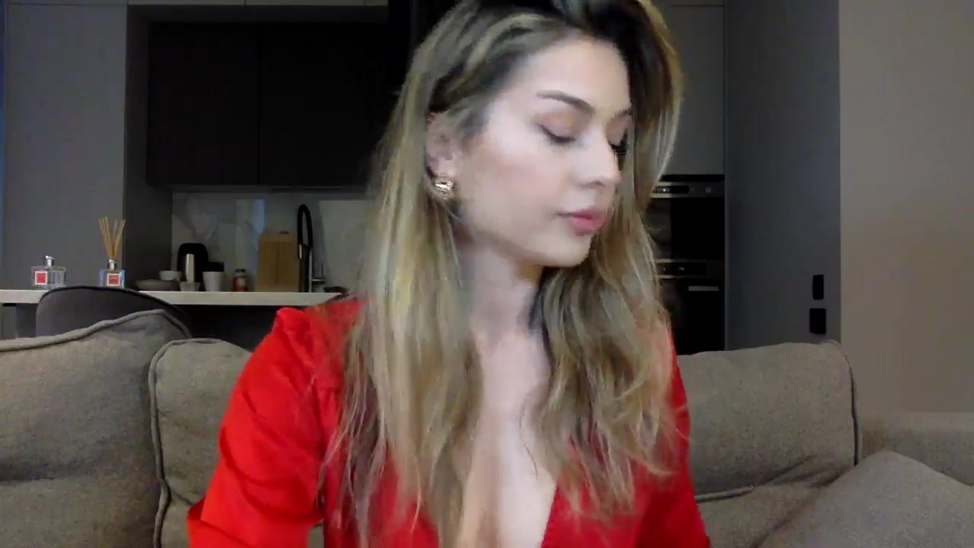 Gallery image thumbnail from SindiMoon's myfreecams stream on, 05/14/2024, 16:21 image 4 of 20