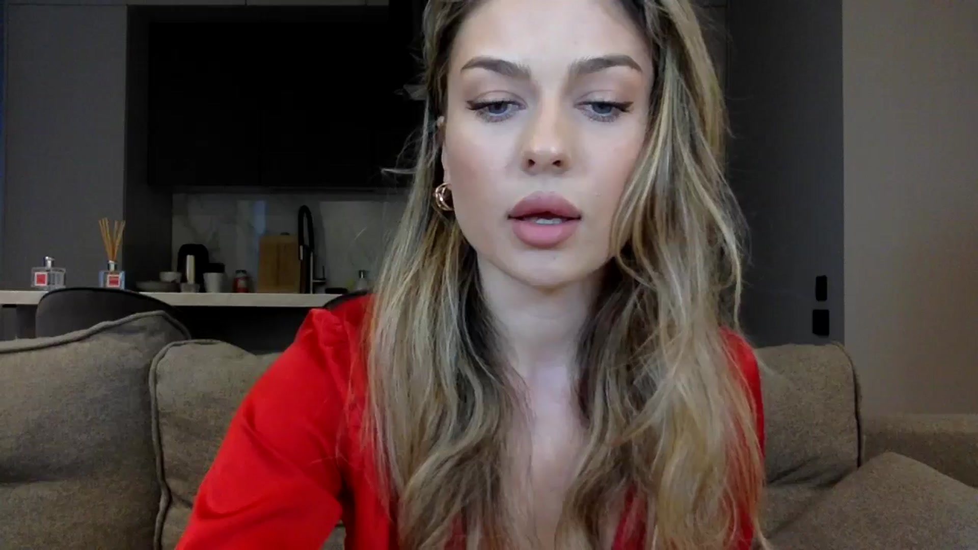 Gallery image thumbnail from SindiMoon's myfreecams stream on, 05/14/2024, 16:21 image 3 of 20