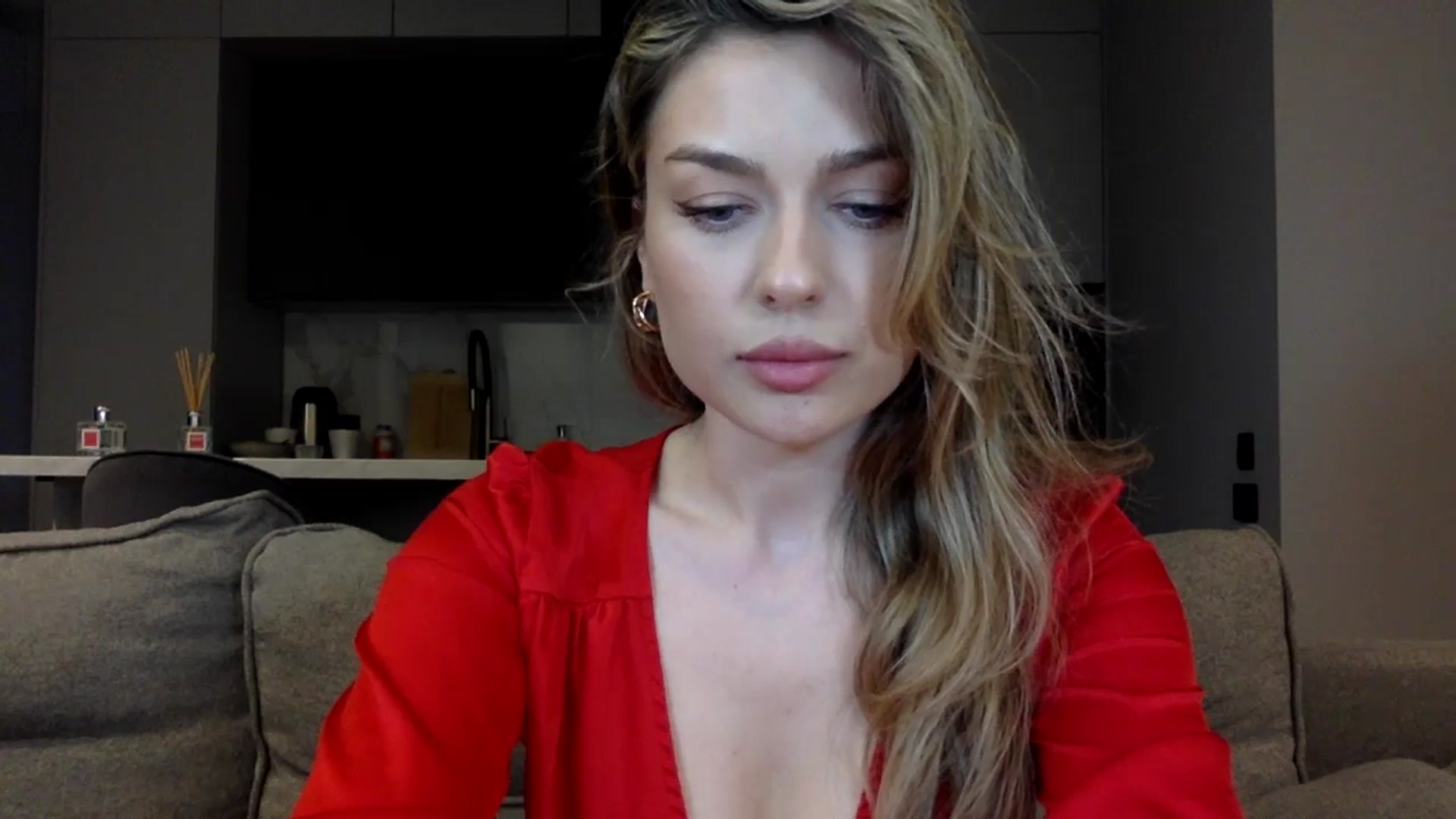 Gallery image thumbnail from SindiMoon's myfreecams stream on, 05/14/2024, 17:12 image 17 of 20