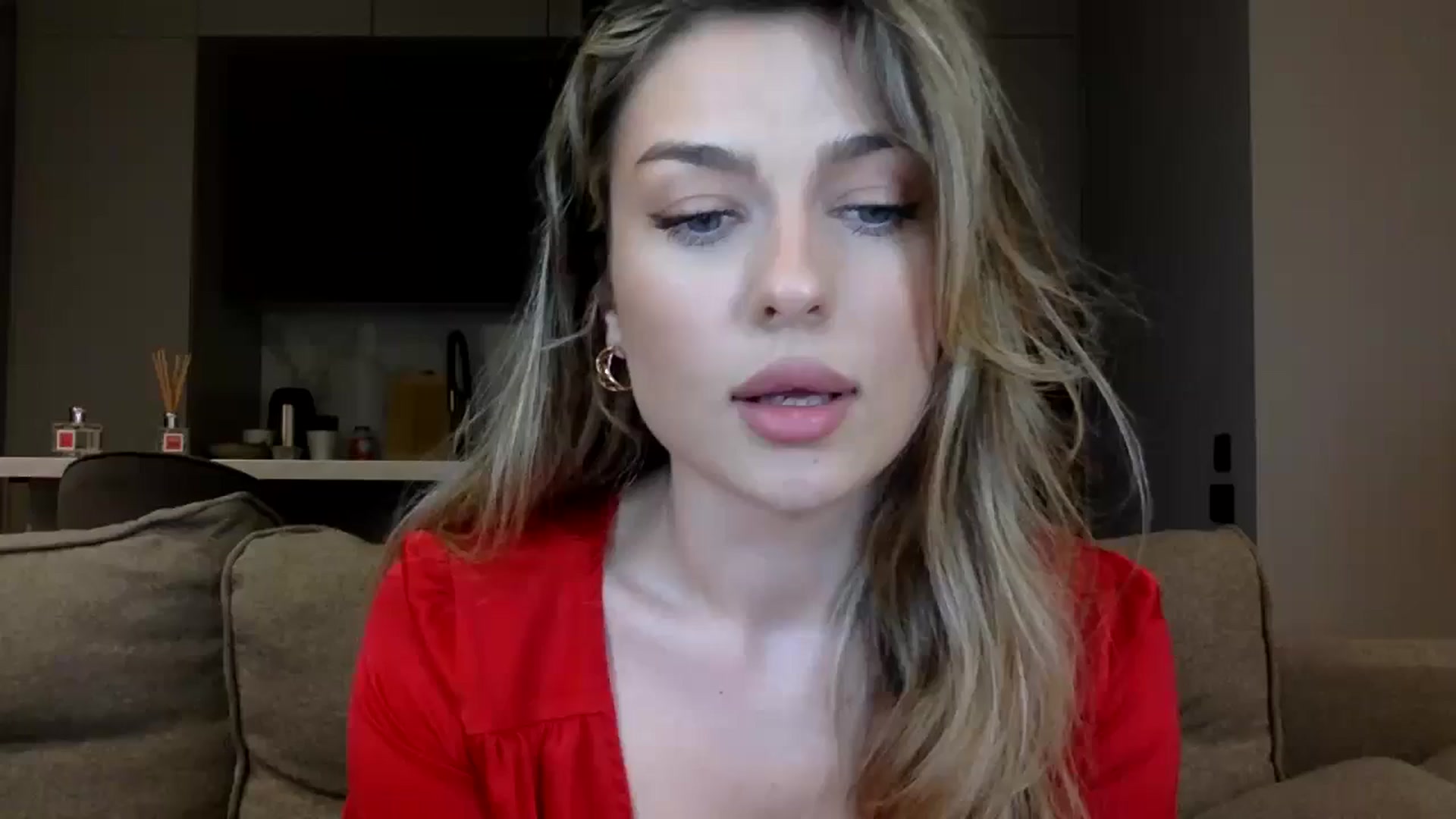 Gallery image thumbnail from SindiMoon's myfreecams stream on, 05/14/2024, 17:12 image 19 of 20