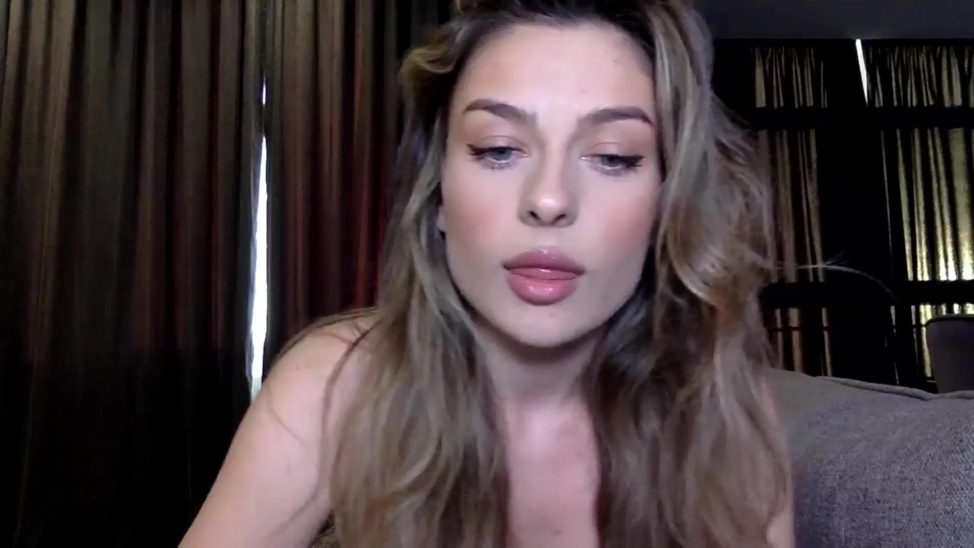 Gallery image thumbnail from SindiMoon's myfreecams stream on, 06/26/2024, 17:24 image 14 of 20