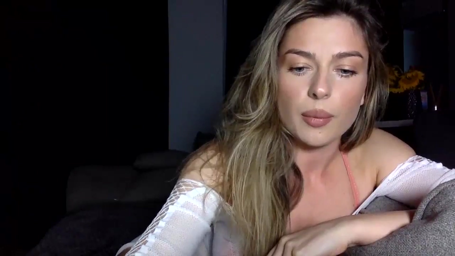 Gallery image thumbnail from SindiMoon's myfreecams stream on, 07/03/2024, 17:45 image 20 of 20