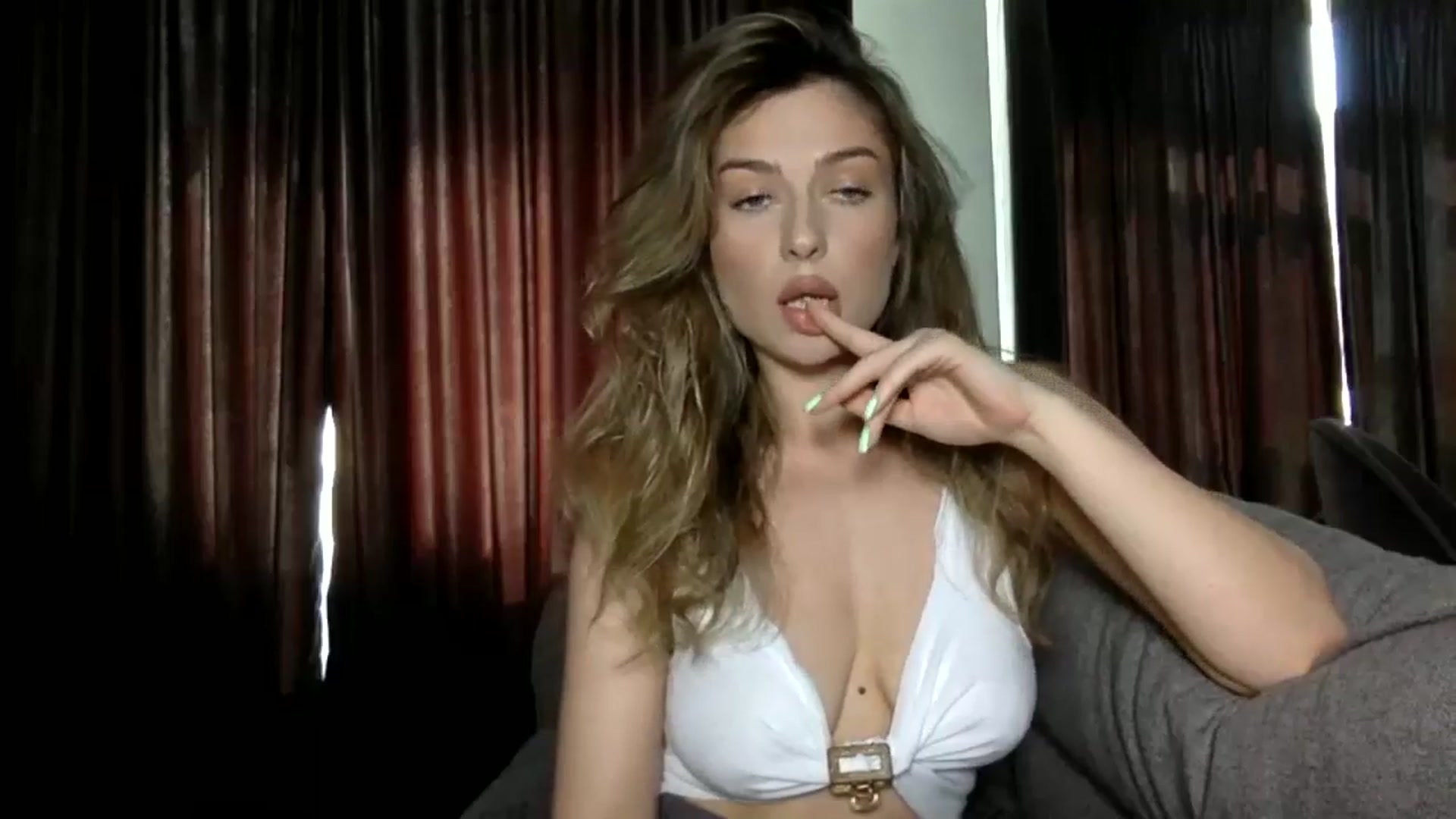 Gallery image thumbnail from SindiMoon's myfreecams stream on, 07/05/2024, 12:38 image 11 of 20