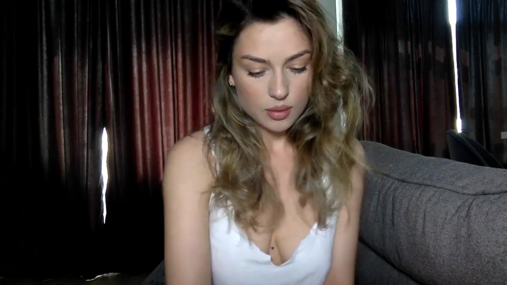 Gallery image thumbnail from SindiMoon's myfreecams stream on, 07/05/2024, 12:38 image 3 of 20