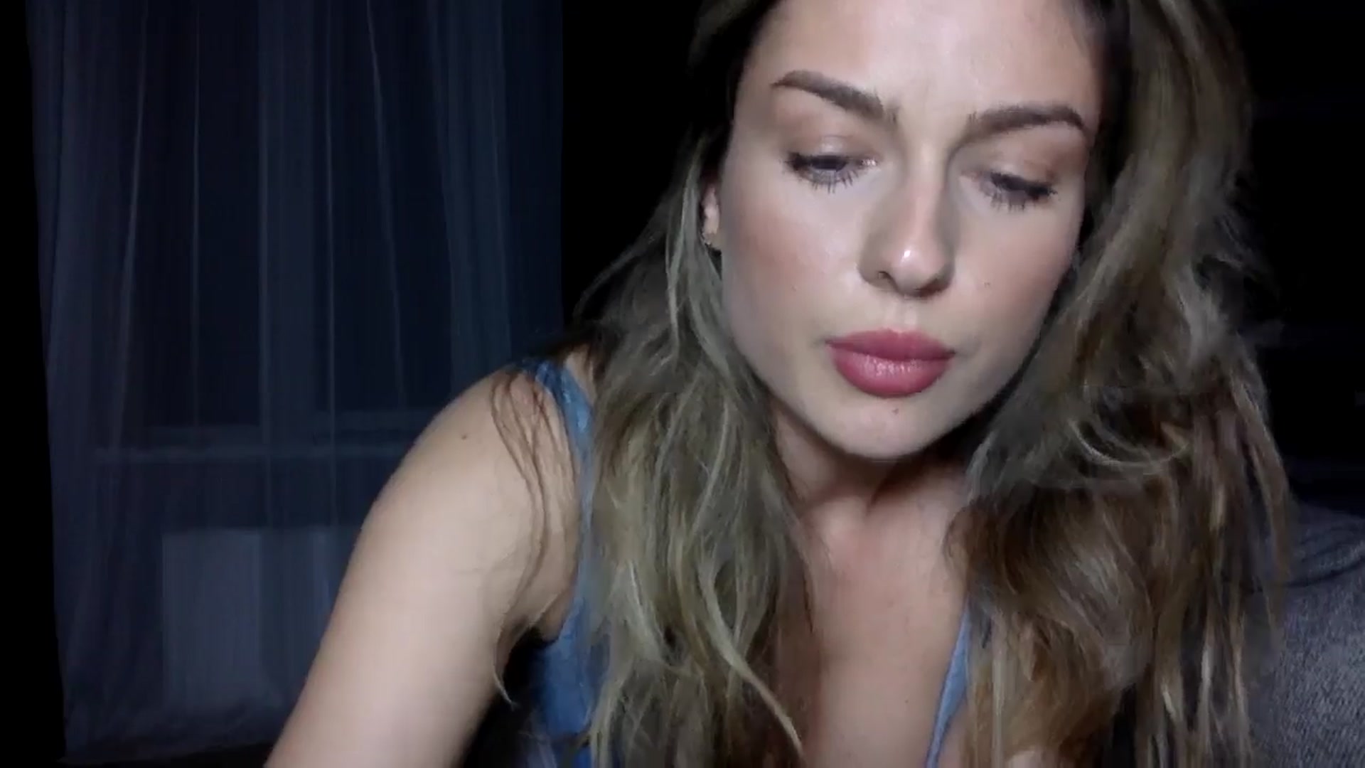 Gallery image thumbnail from SindiMoon's myfreecams stream on, 07/05/2024, 19:33 image 13 of 20