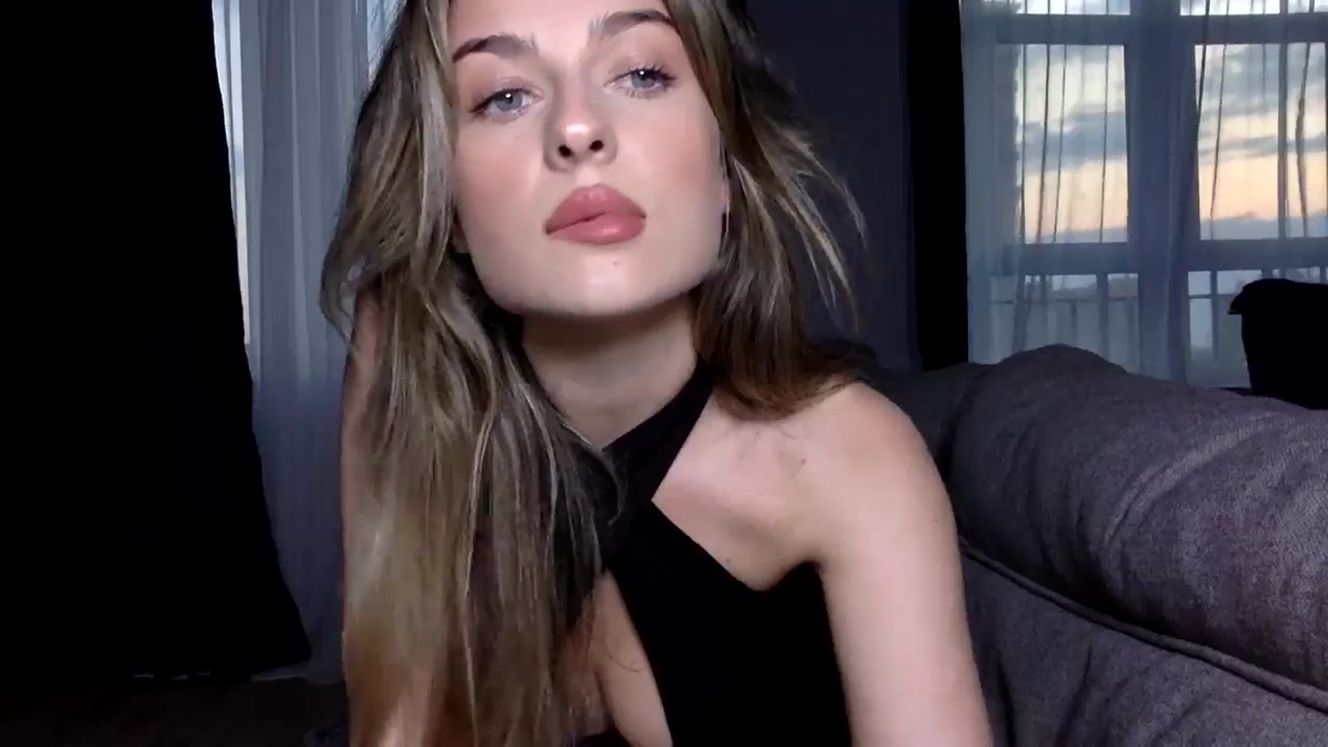 Gallery image thumbnail from SindiMoon's myfreecams stream on, 07/22/2024, 18:03 image 3 of 20