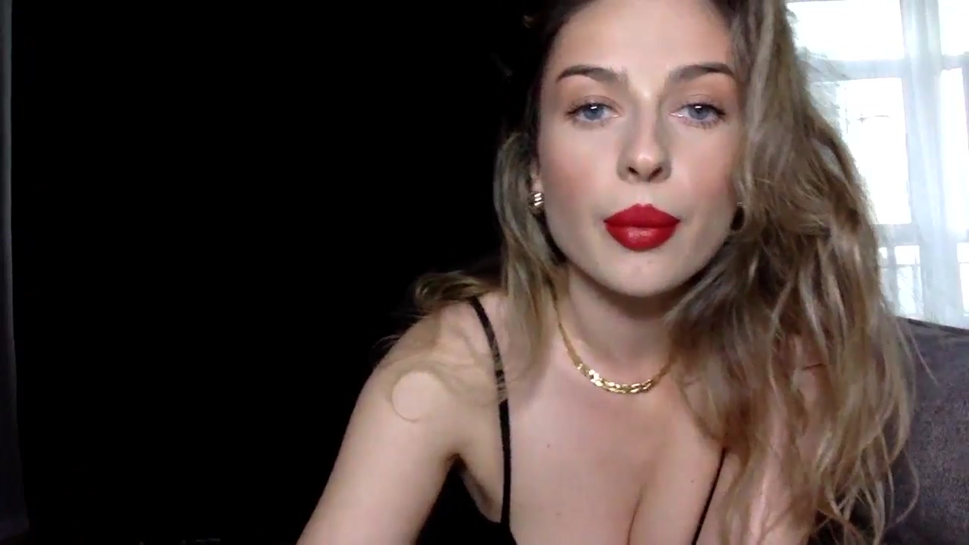 Gallery image thumbnail from SindiMoon's myfreecams stream on, 07/26/2024, 15:23 image 2 of 20