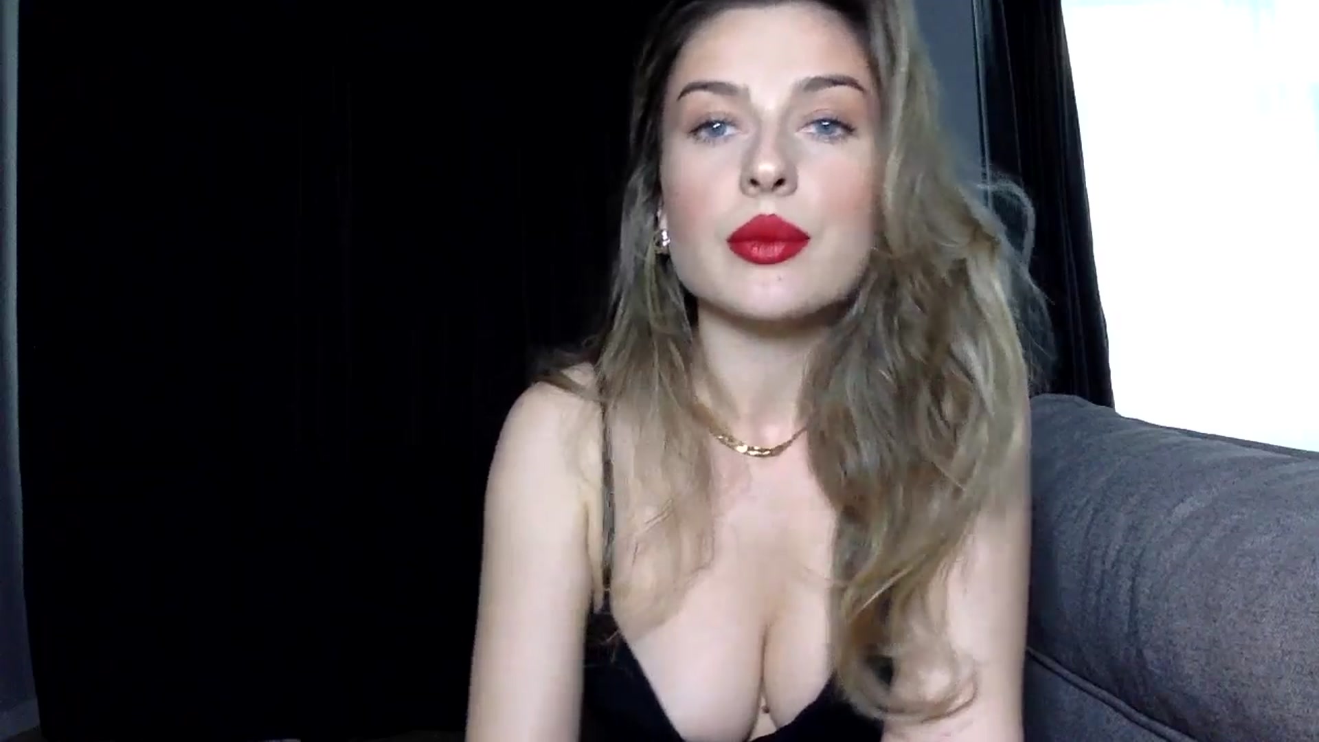 Gallery image thumbnail from SindiMoon's myfreecams stream on, 07/26/2024, 15:23 image 4 of 20