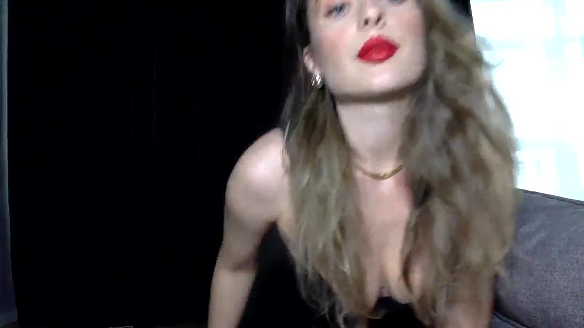 Gallery image thumbnail from SindiMoon's myfreecams stream on, 07/26/2024, 15:23 image 9 of 20