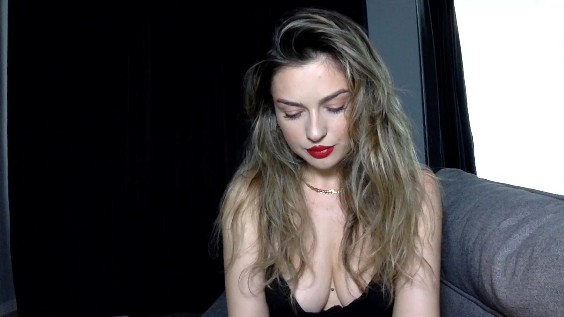 Gallery image thumbnail from SindiMoon's myfreecams stream on, 07/26/2024, 15:23 image 5 of 20