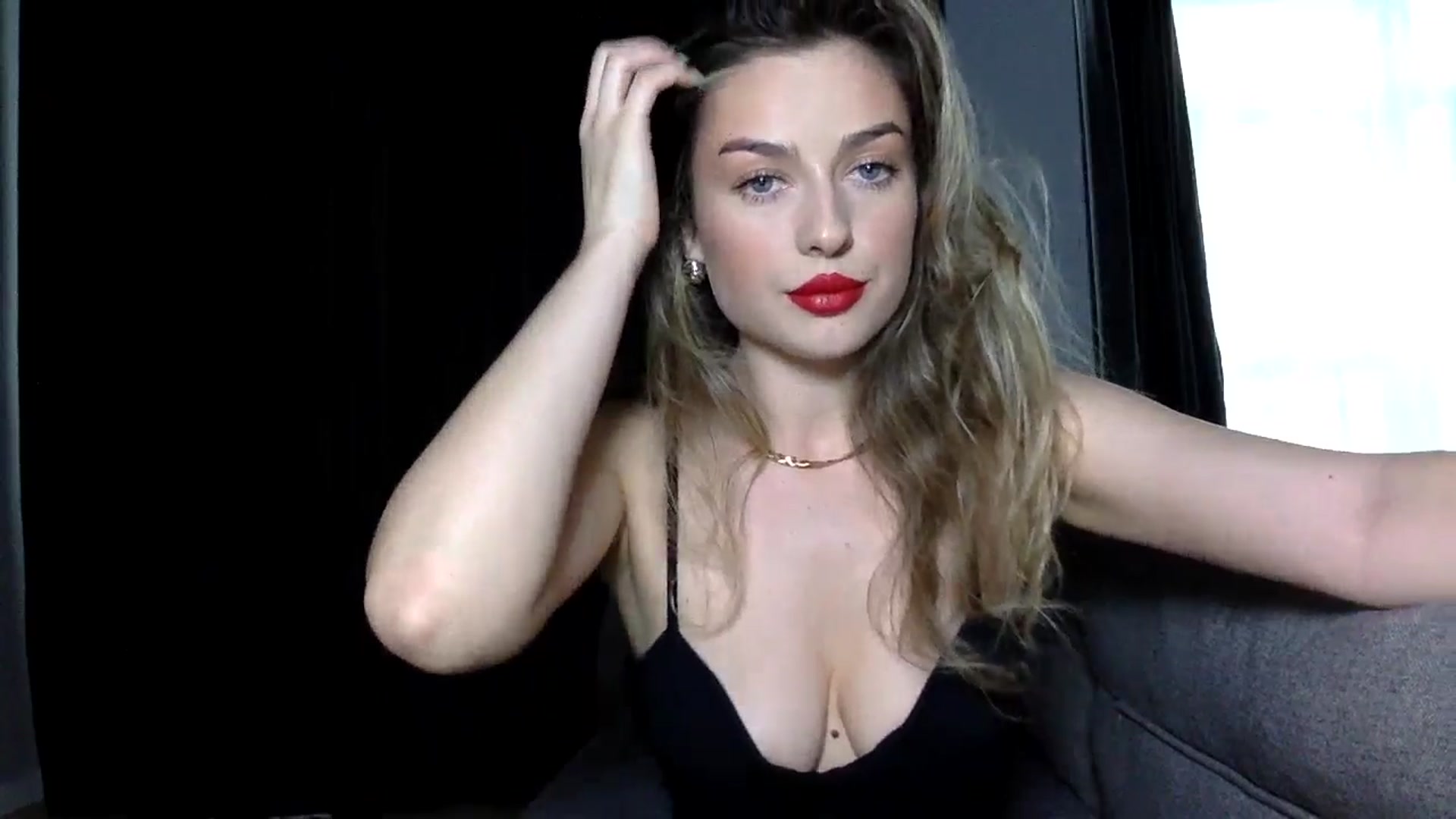Gallery image thumbnail from SindiMoon's myfreecams stream on, 07/26/2024, 15:23 image 3 of 20