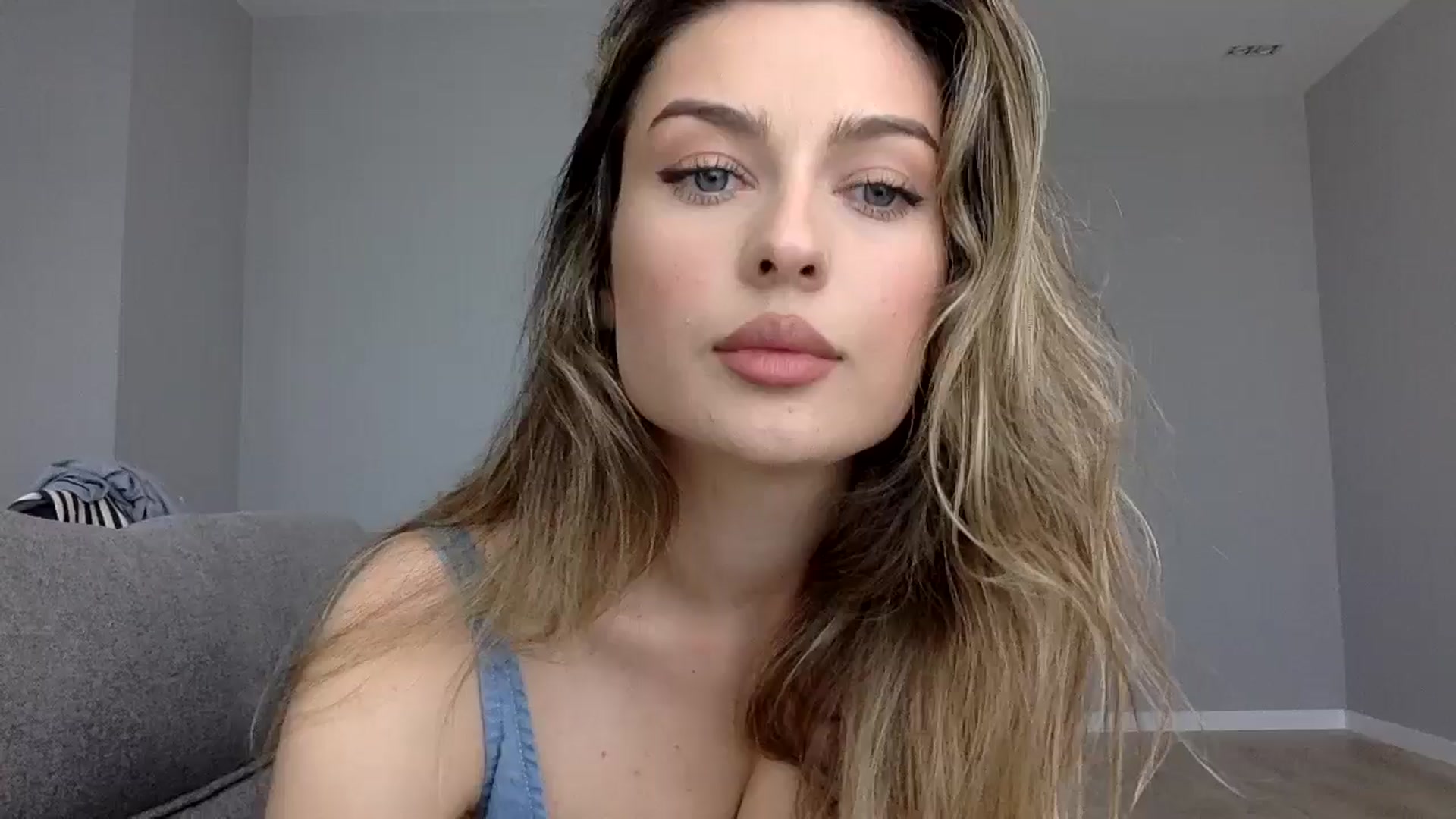 Gallery image thumbnail from SindiMoon's myfreecams stream on, 08/13/2024, 11:19 image 12 of 20