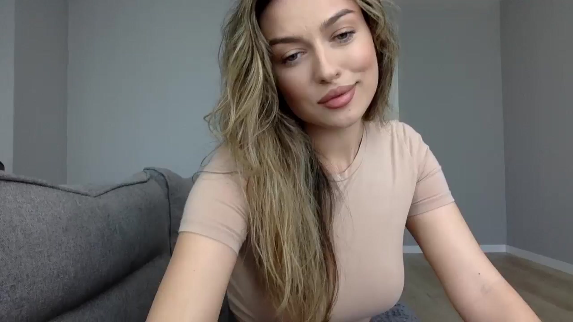 Gallery image thumbnail from SindiMoon's myfreecams stream on, 08/26/2024, 11:07 image 15 of 20