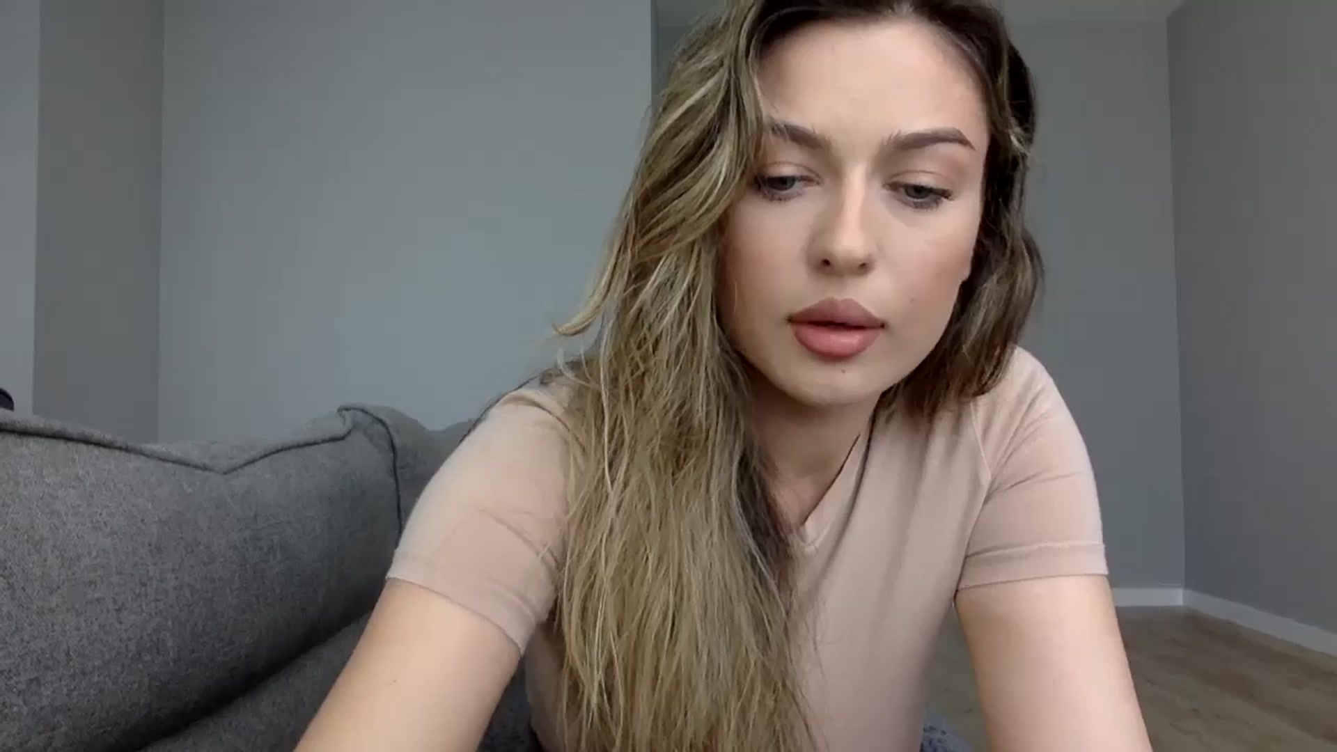 Gallery image thumbnail from SindiMoon's myfreecams stream on, 08/26/2024, 11:07 image 13 of 20
