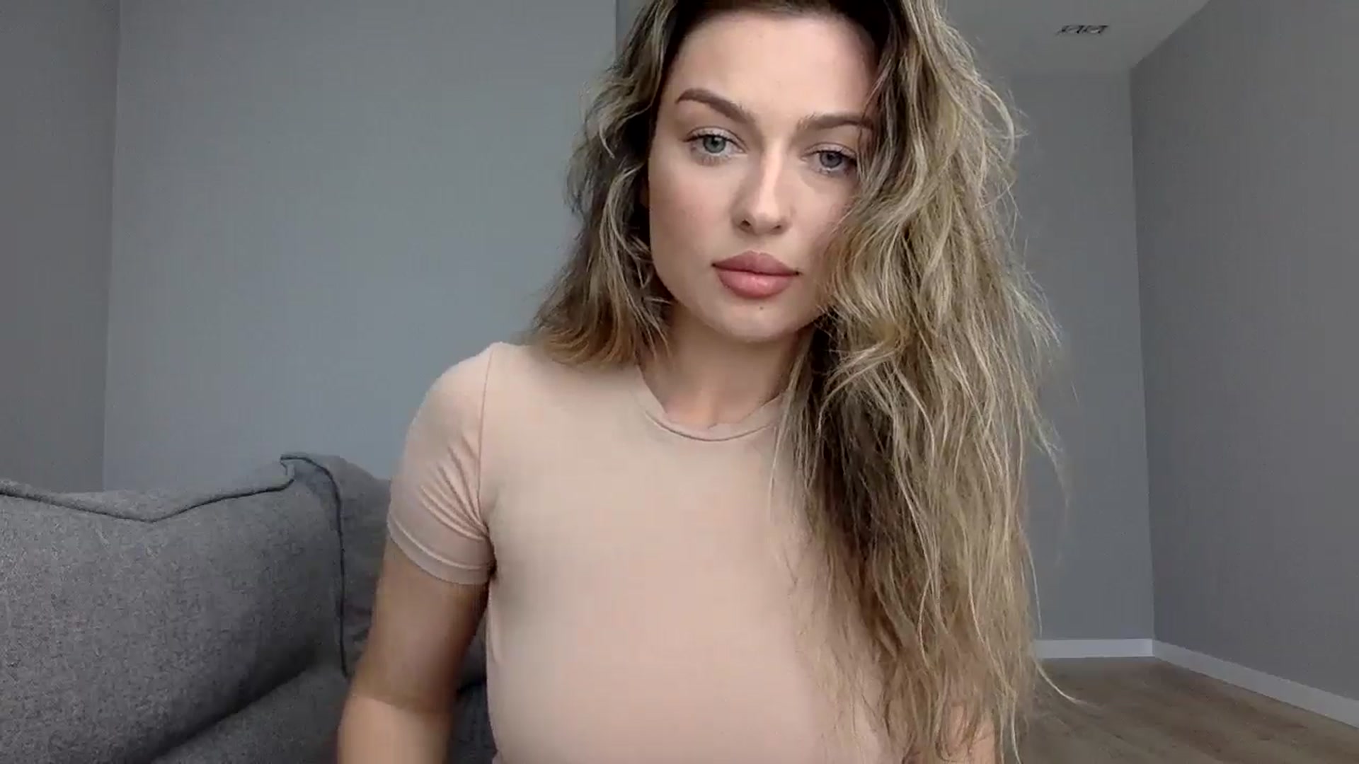 Gallery image thumbnail from SindiMoon's myfreecams stream on, 08/26/2024, 11:31 image 15 of 20