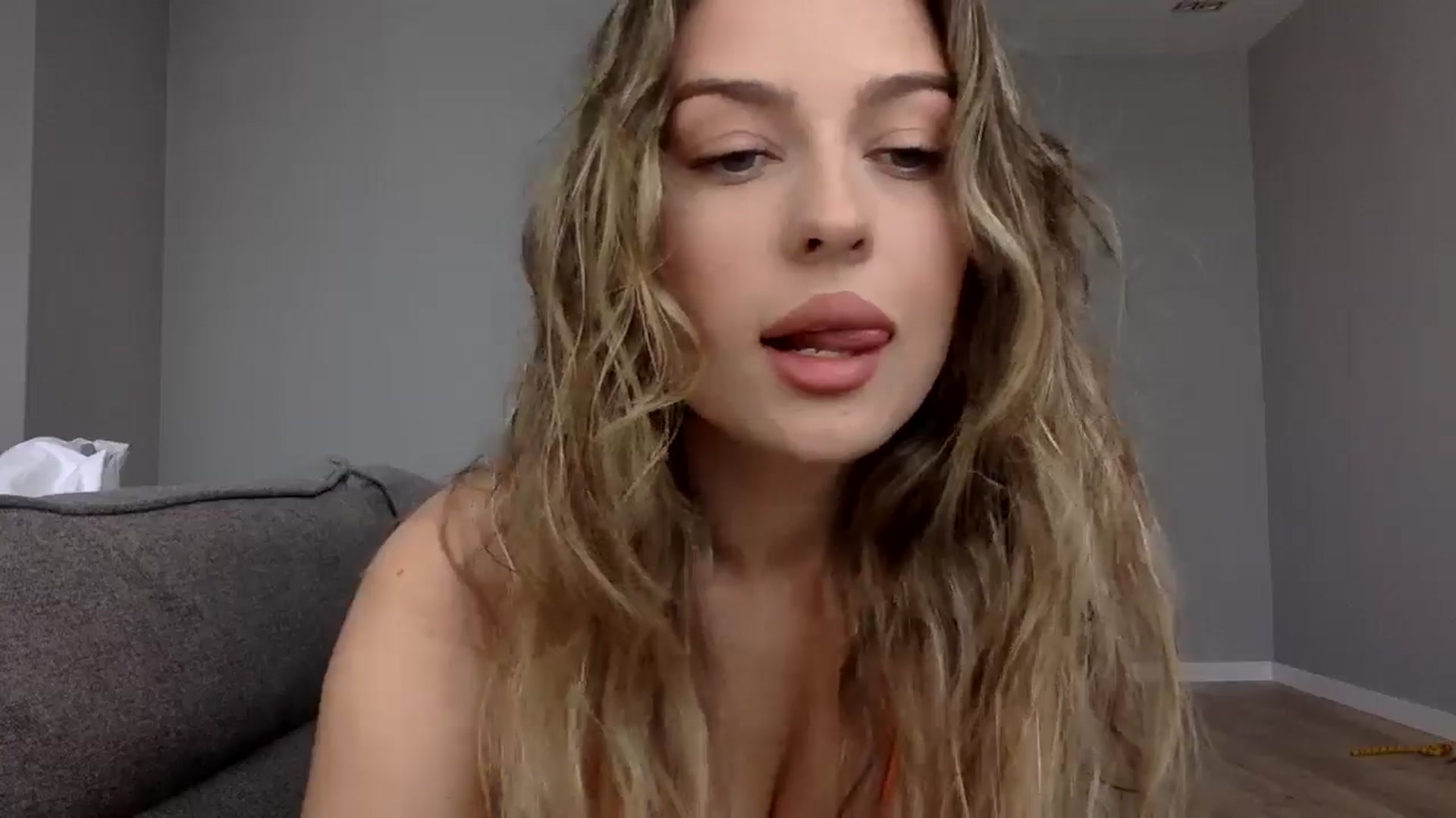Gallery image thumbnail from SindiMoon's myfreecams stream on, 09/02/2024, 11:12 image 9 of 20