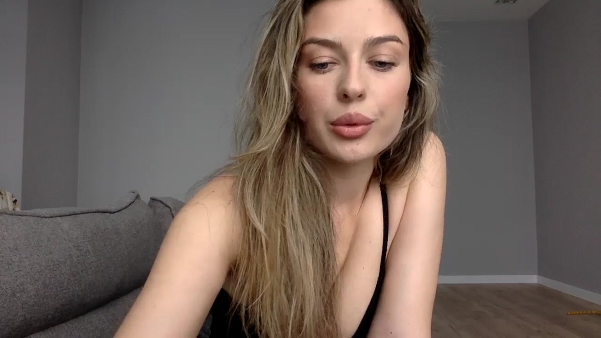 Gallery image thumbnail from SindiMoon's myfreecams stream on, 09/03/2024, 11:04 image 18 of 20