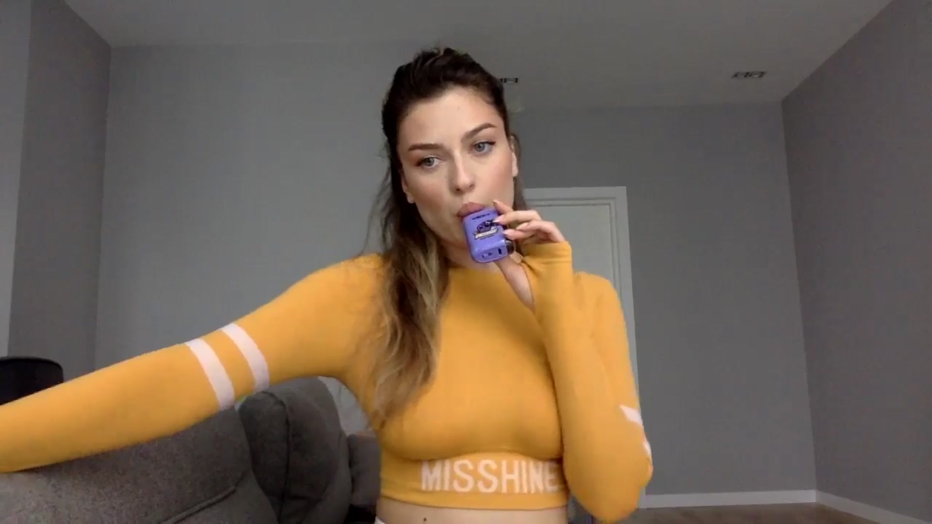 Gallery image thumbnail from SindiMoon's myfreecams stream on, 09/04/2024, 11:06 image 6 of 20
