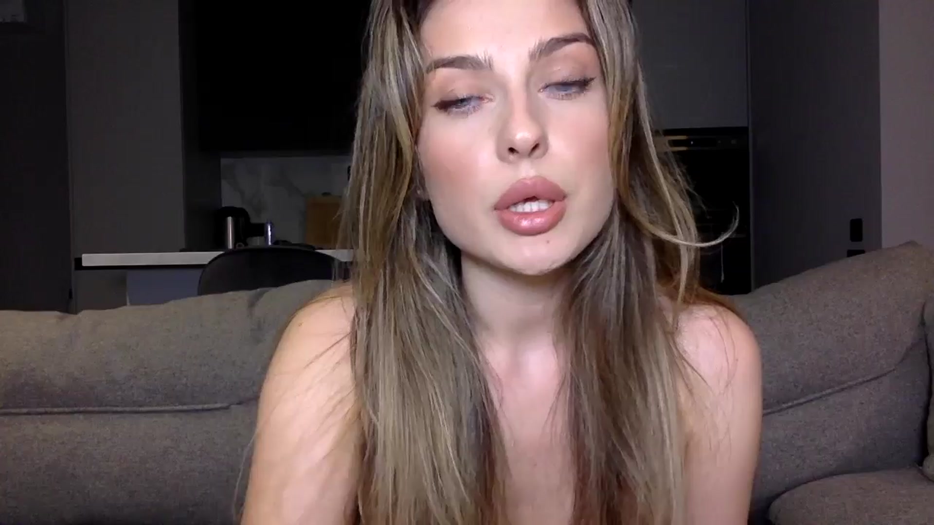 Gallery image thumbnail from SindiMoon's myfreecams stream on, 09/05/2024, 21:18 image 10 of 20