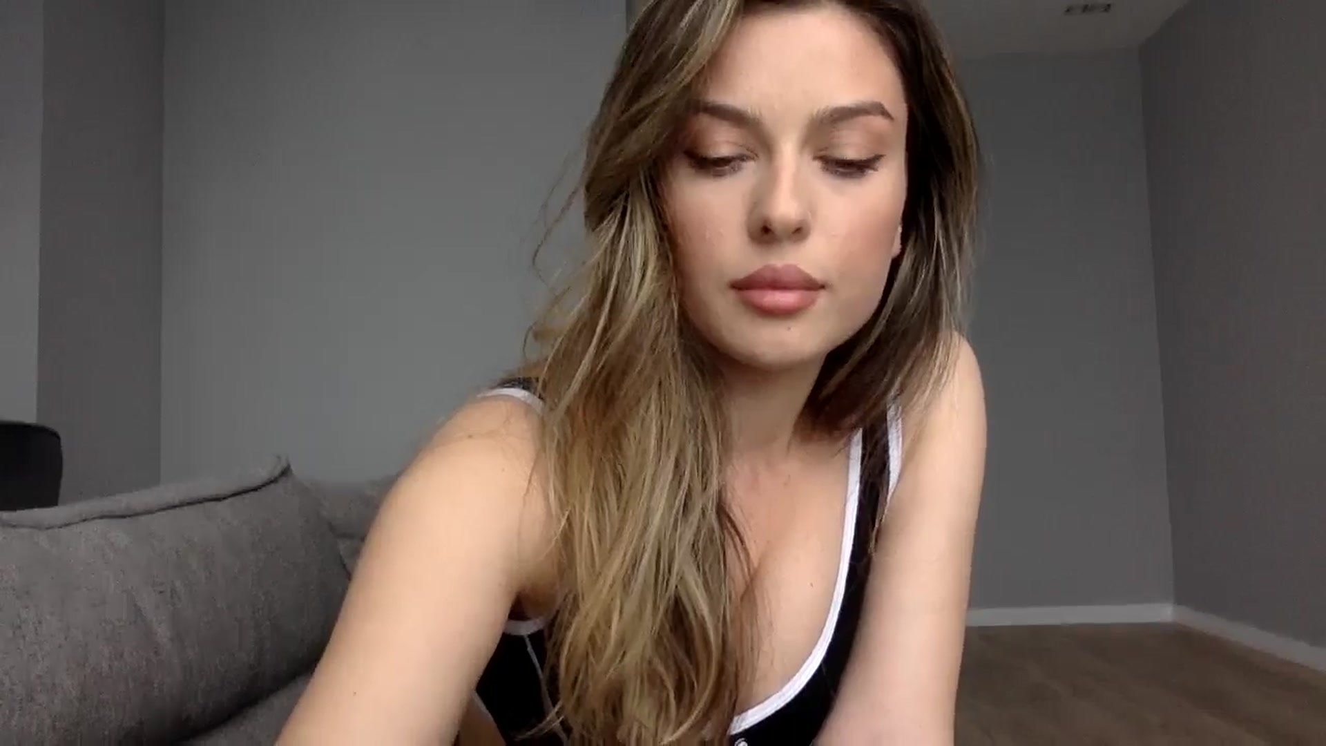 Gallery image thumbnail from SindiMoon's myfreecams stream on, 09/11/2024, 11:42 image 18 of 20