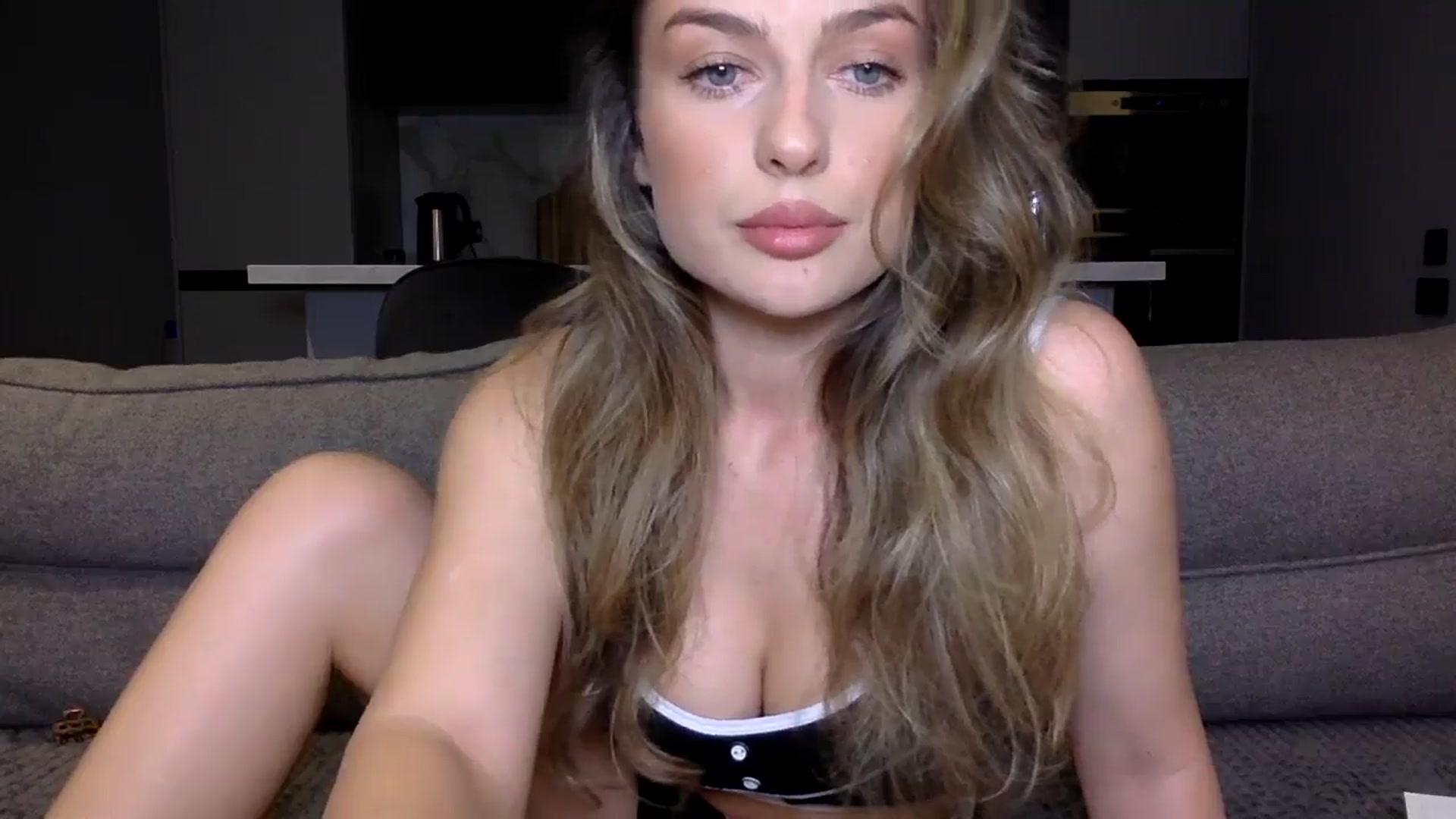 Gallery image thumbnail from SindiMoon's myfreecams stream on, 09/12/2024, 20:53 image 13 of 20
