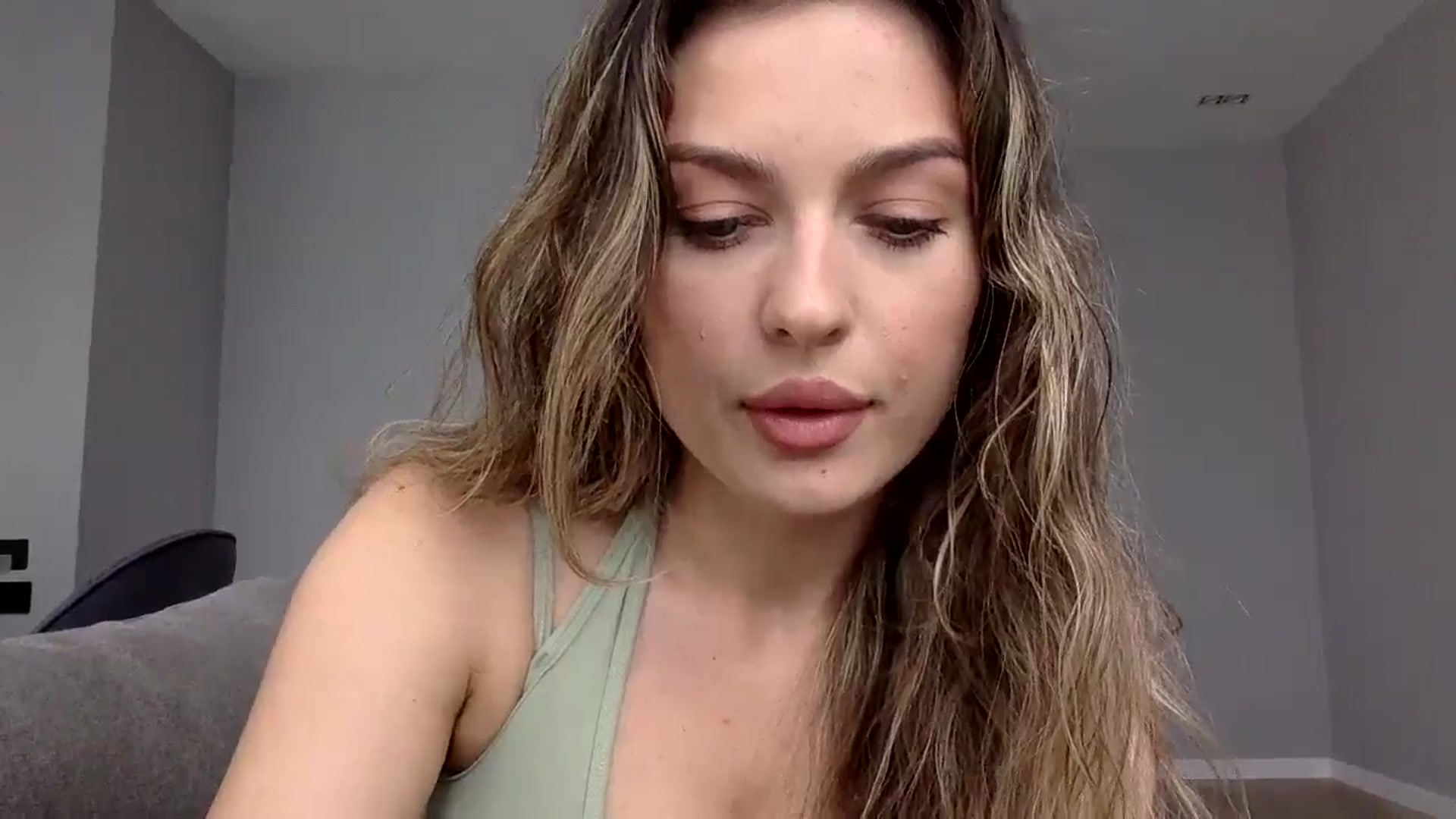 Gallery image thumbnail from SindiMoon's myfreecams stream on, 09/17/2024, 12:40 image 20 of 20