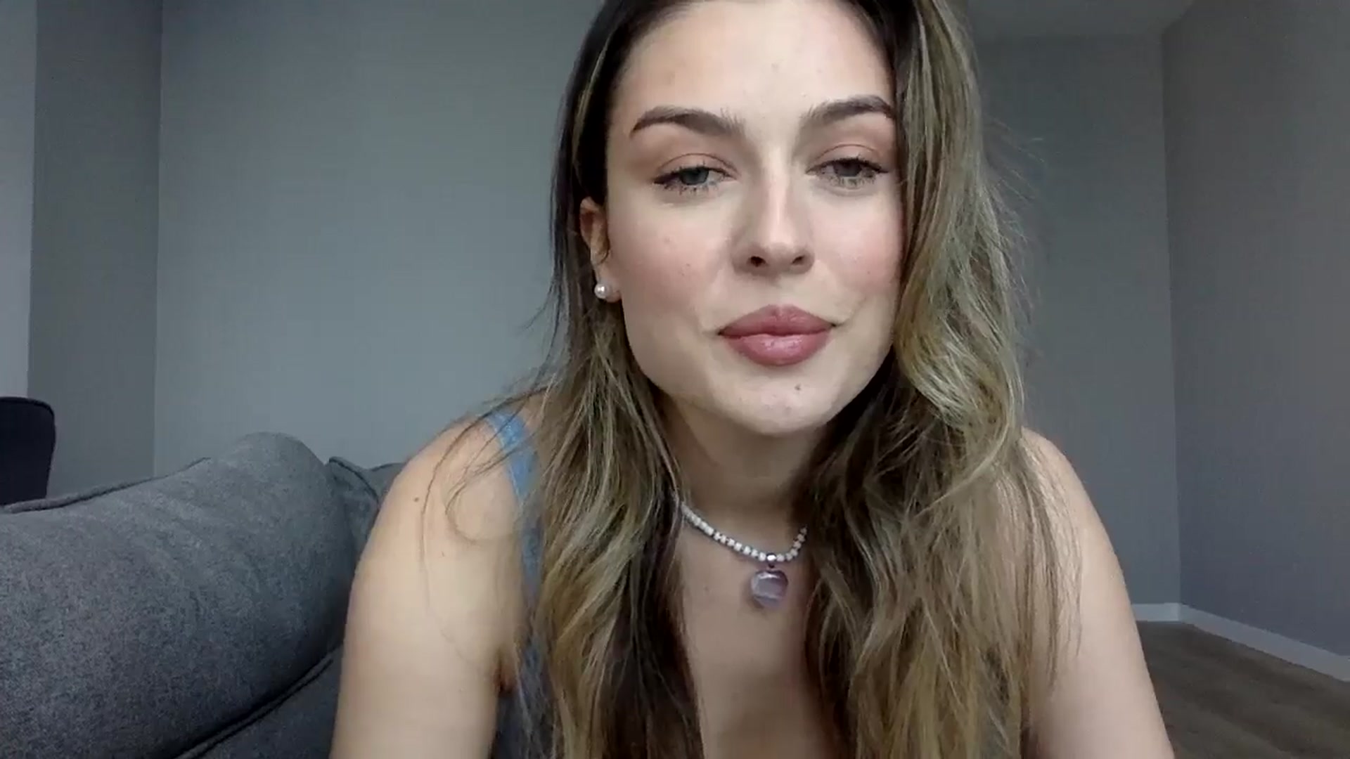 Gallery image thumbnail from SindiMoon's myfreecams stream on, 09/26/2024, 11:46 image 6 of 20