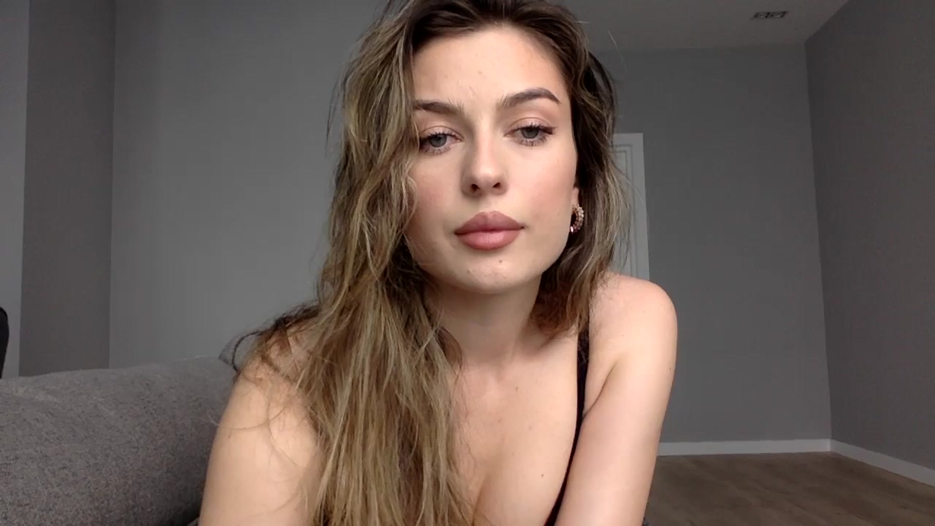 Gallery image thumbnail from SindiMoon's myfreecams stream on, 10/01/2024, 12:12 image 20 of 20
