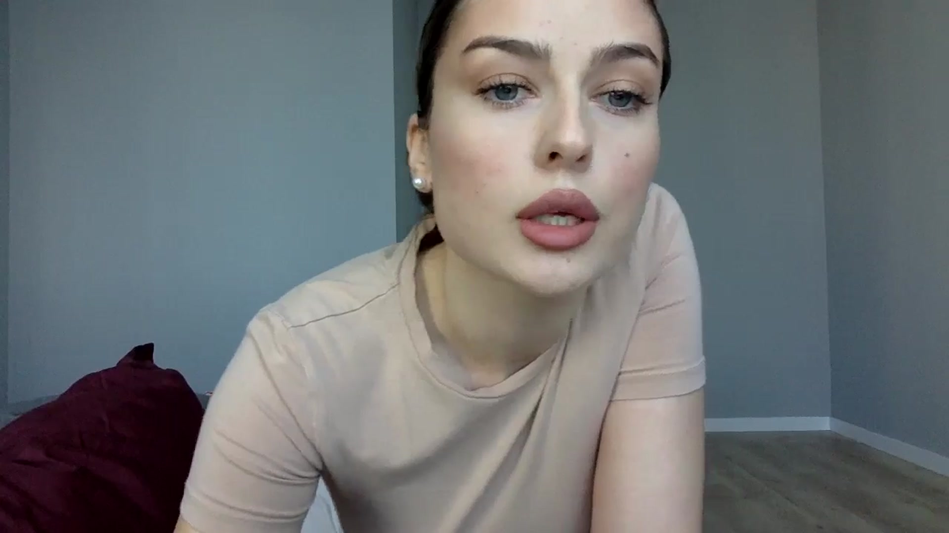 Gallery image thumbnail from SindiMoon's myfreecams stream on, 10/21/2024, 11:11 image 15 of 20