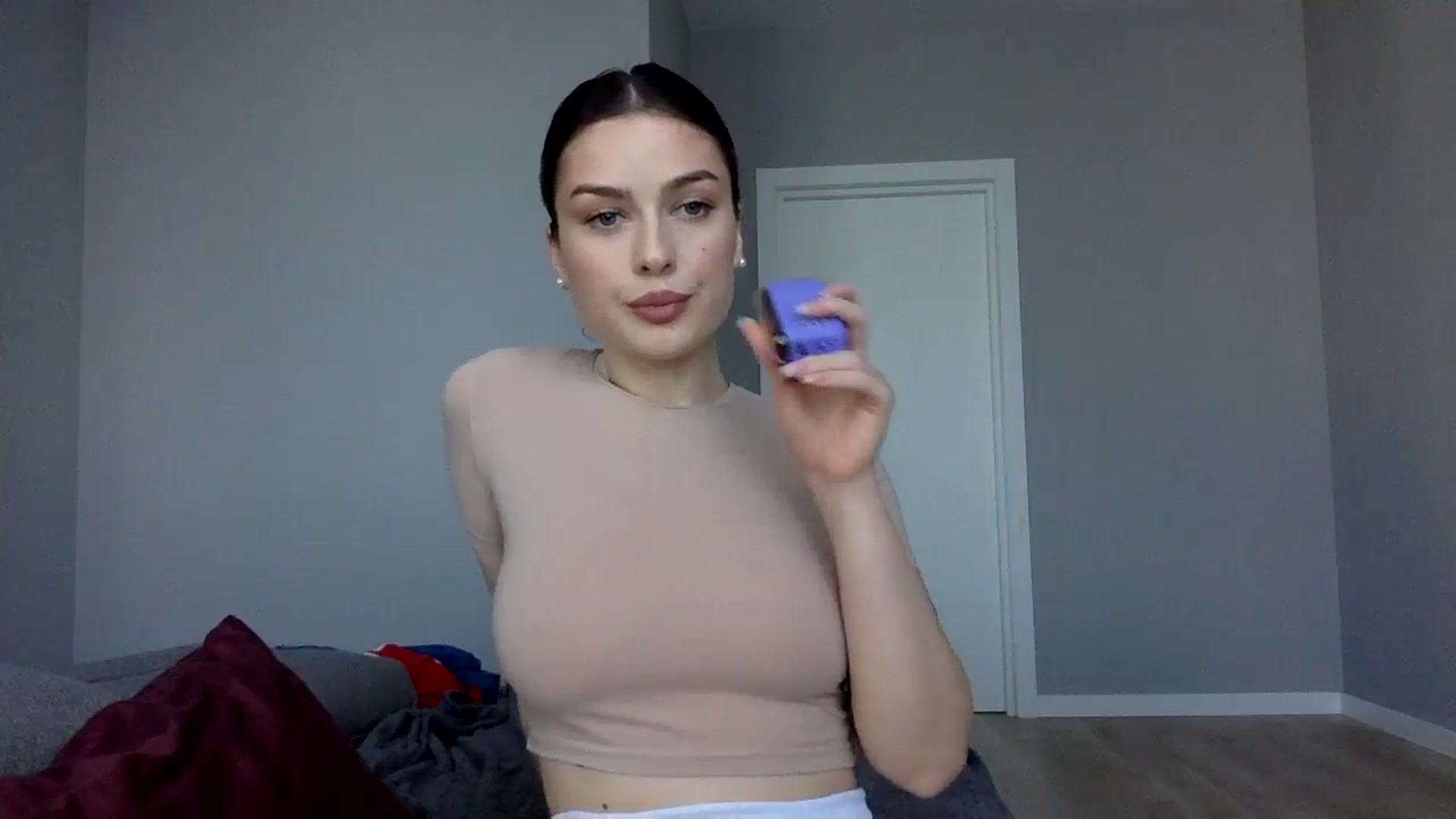 Gallery image thumbnail from SindiMoon's myfreecams stream on, 10/21/2024, 11:48 image 15 of 20