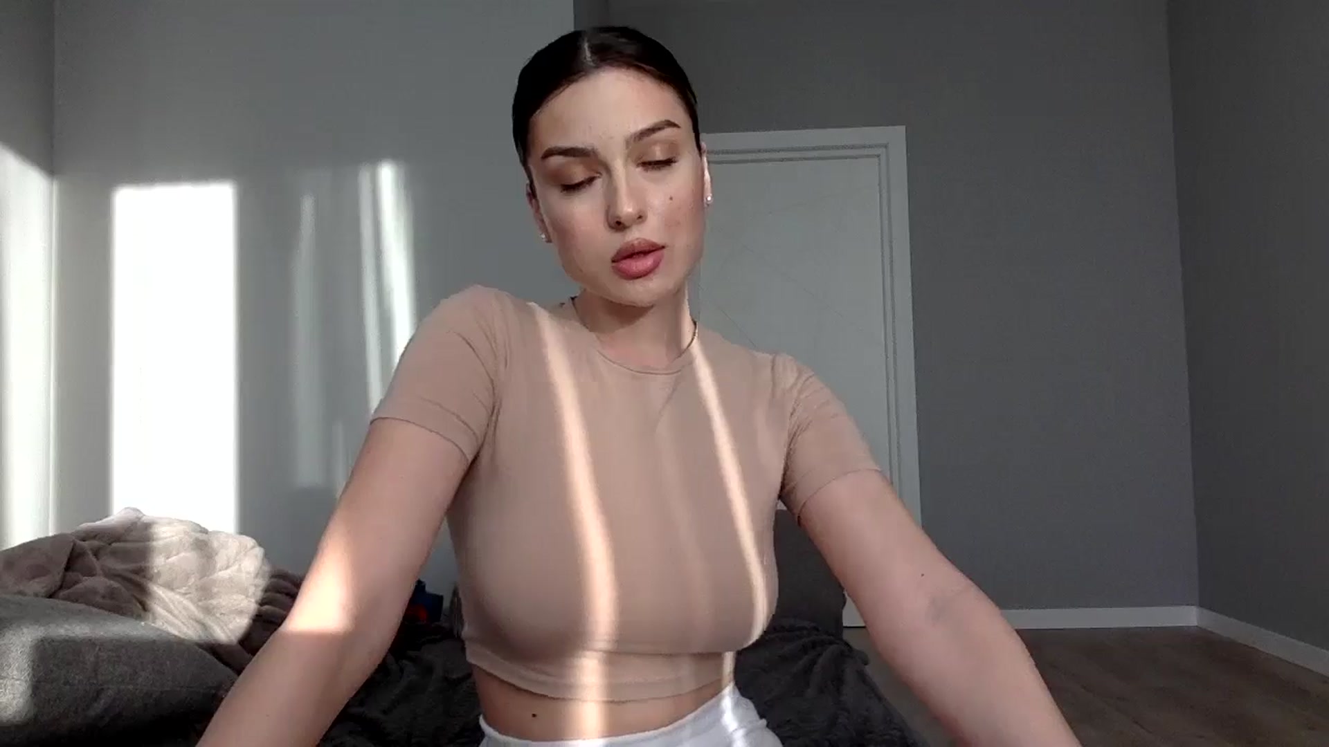 Gallery image thumbnail from SindiMoon's myfreecams stream on, 10/21/2024, 14:01 image 20 of 20