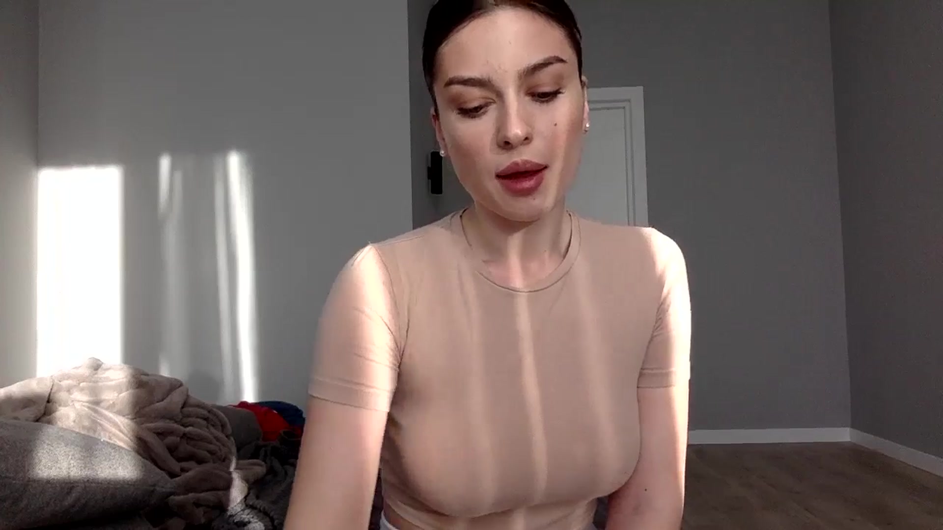 Gallery image thumbnail from SindiMoon's myfreecams stream on, 10/21/2024, 14:01 image 2 of 20