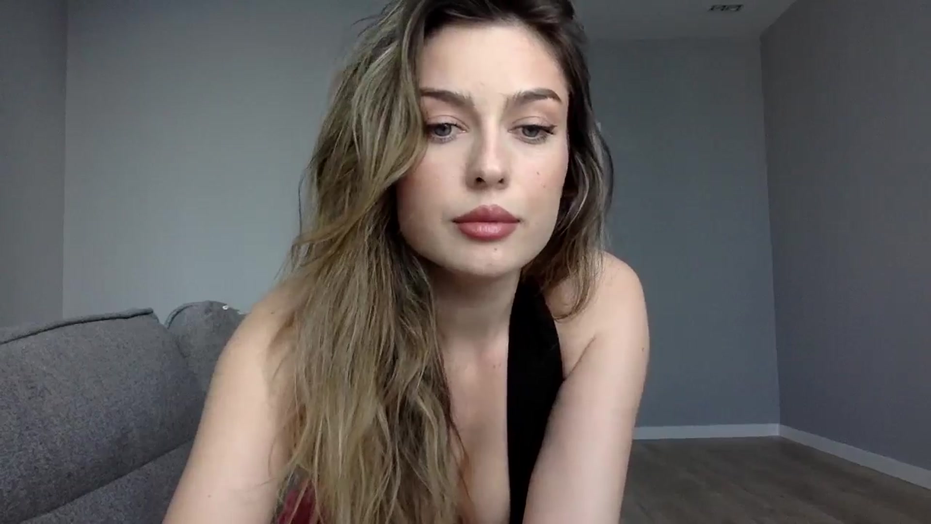 Gallery image thumbnail from SindiMoon's myfreecams stream on, 10/26/2024, 12:59 image 6 of 20