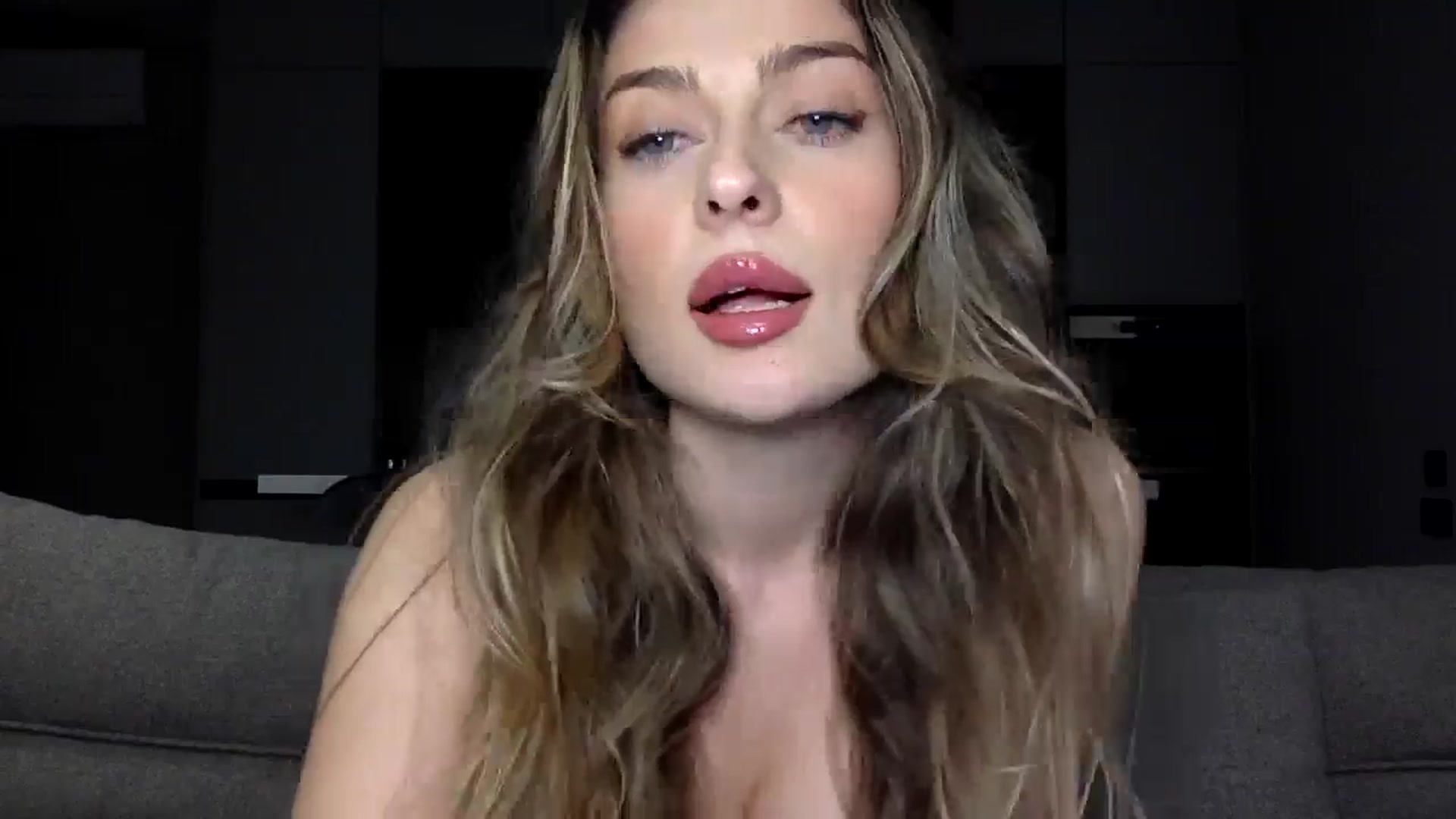 Gallery image thumbnail from SindiMoon's myfreecams stream on, 10/29/2024, 21:25 image 19 of 20