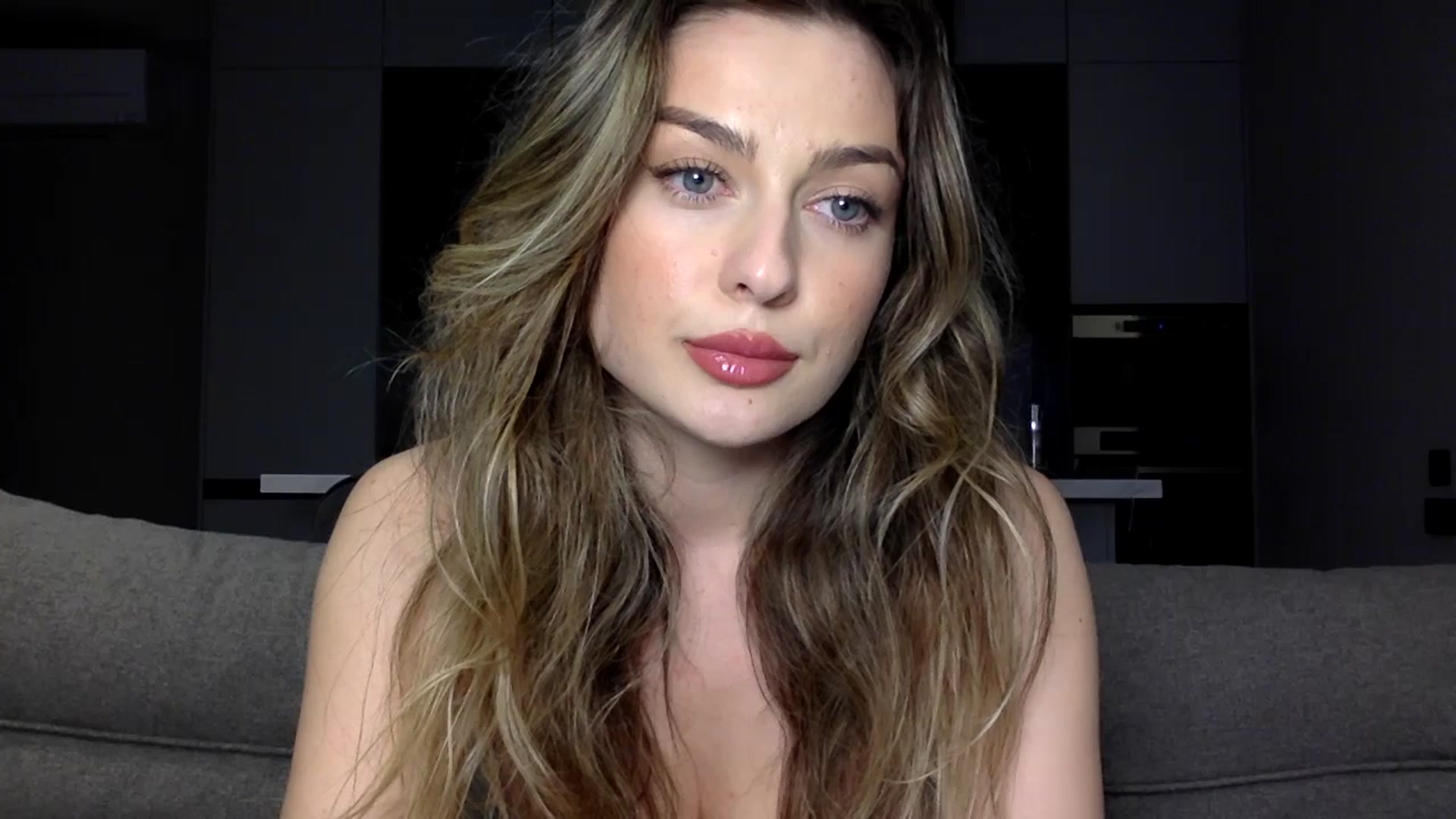 Gallery image thumbnail from SindiMoon's myfreecams stream on, 10/29/2024, 21:25 image 12 of 20