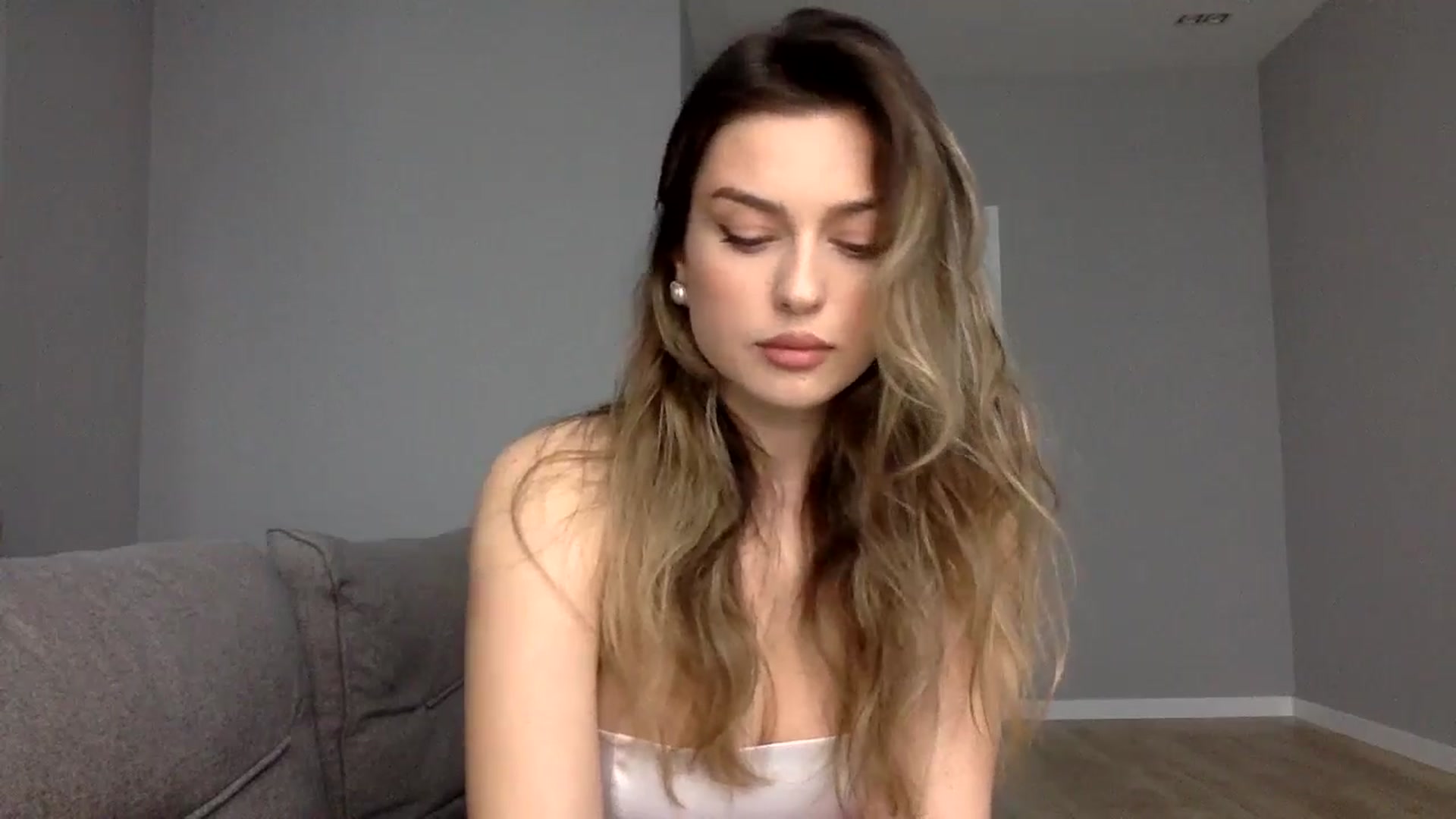 Gallery image thumbnail from SindiMoon's myfreecams stream on, 10/31/2024, 12:34 image 2 of 20
