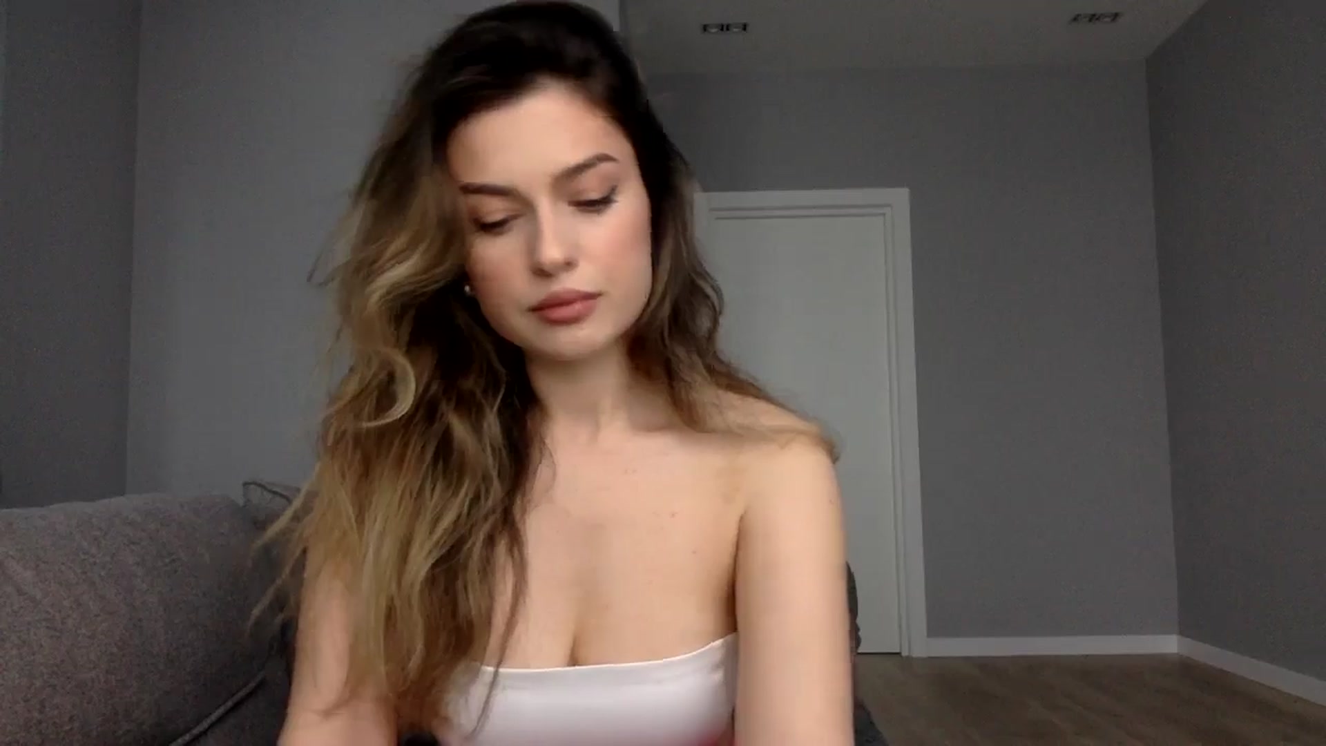 Gallery image thumbnail from SindiMoon's myfreecams stream on, 10/31/2024, 12:34 image 4 of 20