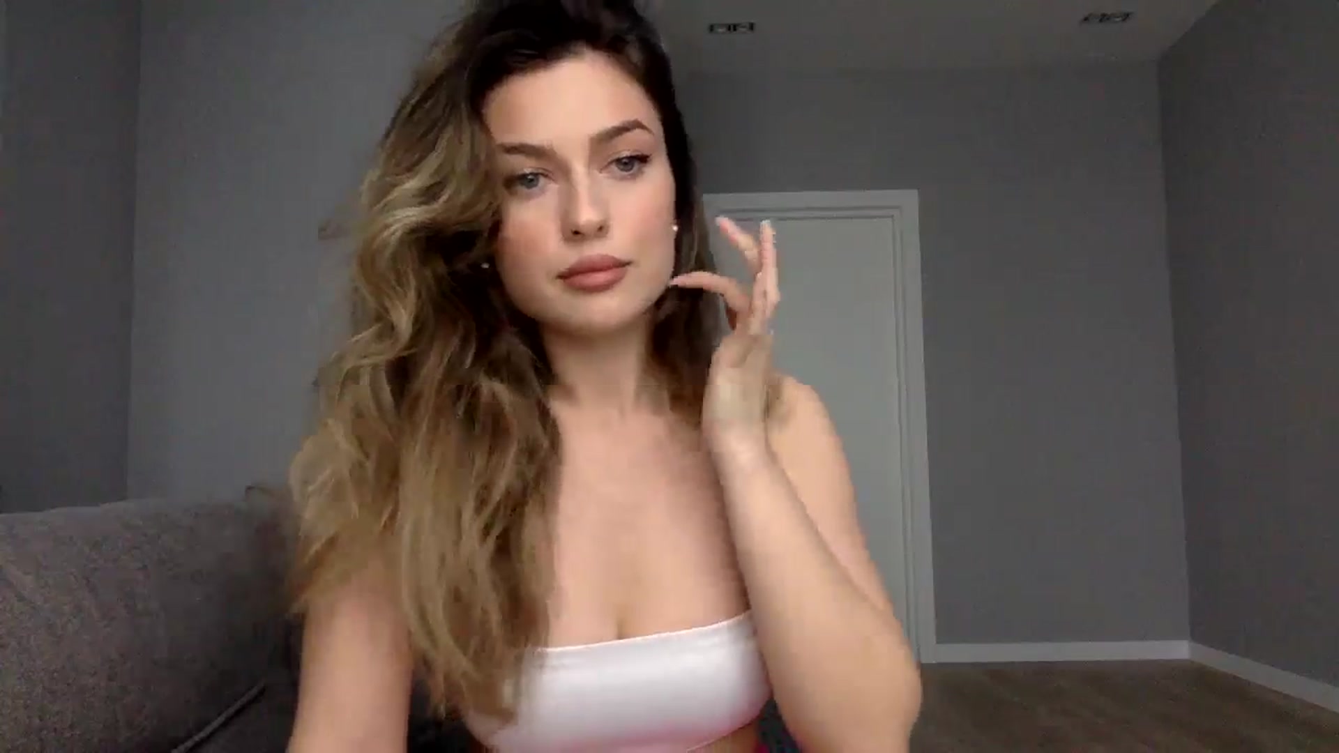 Gallery image thumbnail from SindiMoon's myfreecams stream on, 10/31/2024, 12:34 image 3 of 20