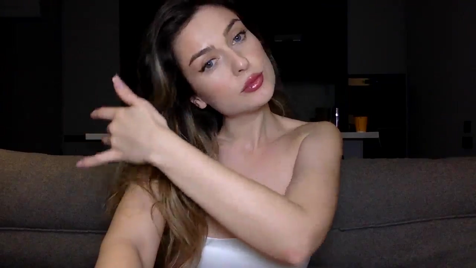 Gallery image thumbnail from SindiMoon's myfreecams stream on, 10/31/2024, 22:23 image 2 of 20