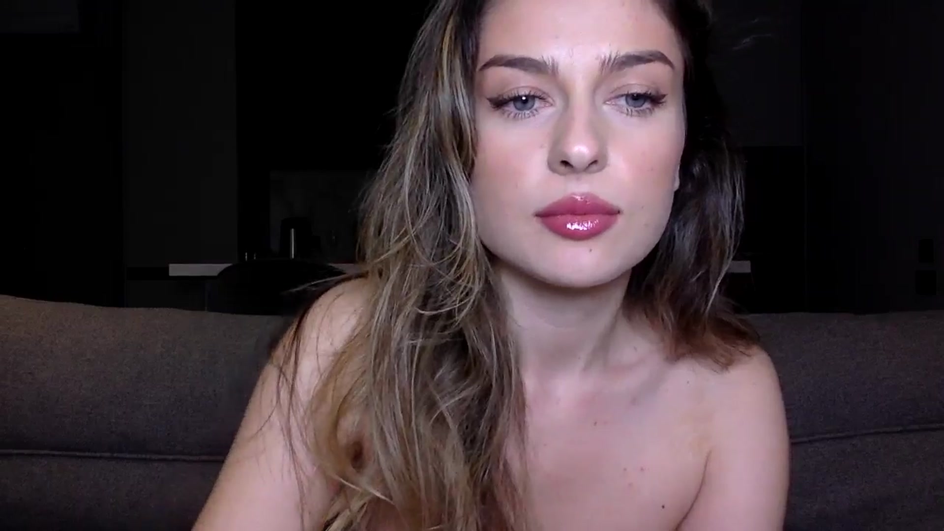 Gallery image thumbnail from SindiMoon's myfreecams stream on, 10/31/2024, 22:23 image 4 of 20