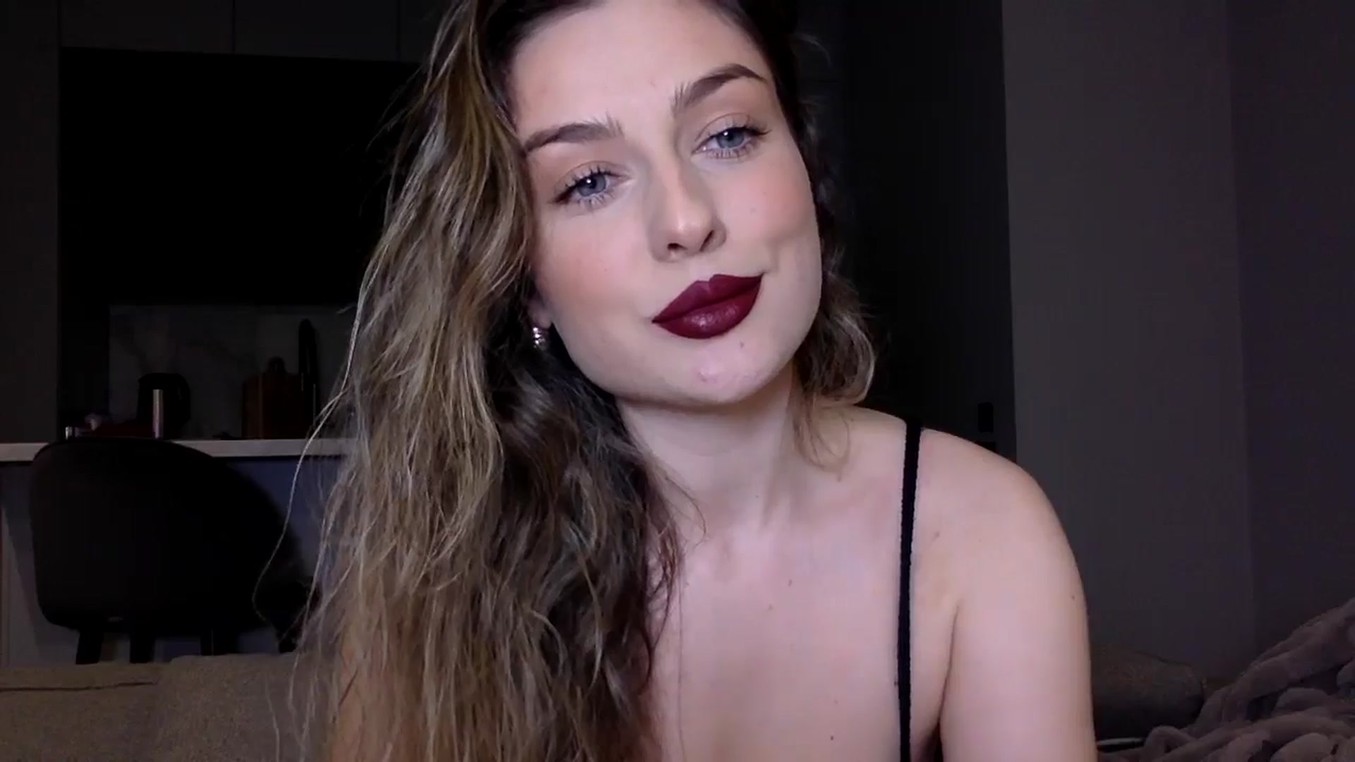 Gallery image thumbnail from SindiMoon's myfreecams stream on, 11/25/2024, 21:33 image 2 of 20