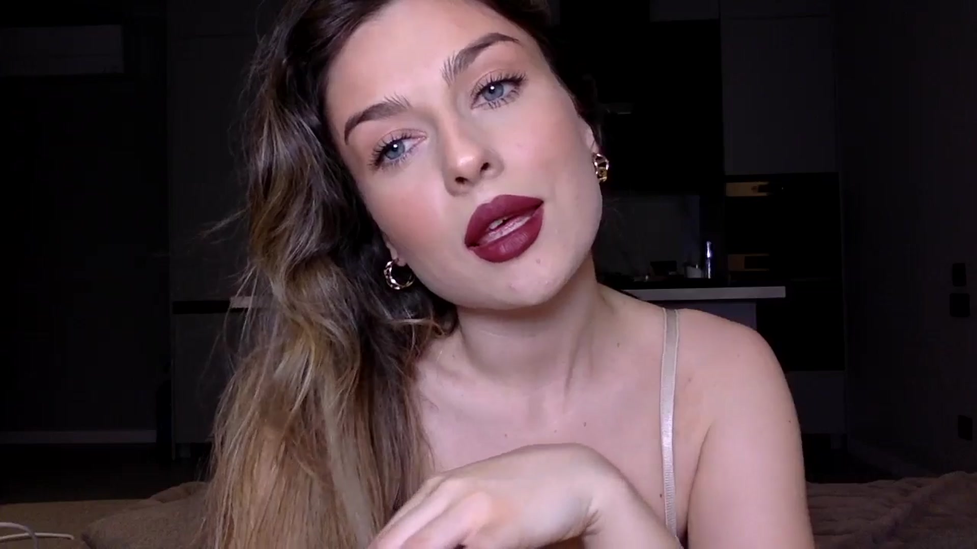 Gallery image thumbnail from SindiMoon's myfreecams stream on, 11/26/2024, 22:03 image 5 of 20