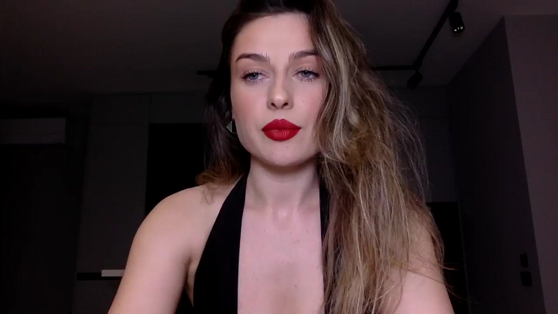 Gallery image thumbnail from SindiMoon's myfreecams stream on, 11/28/2024, 22:07 image 9 of 20