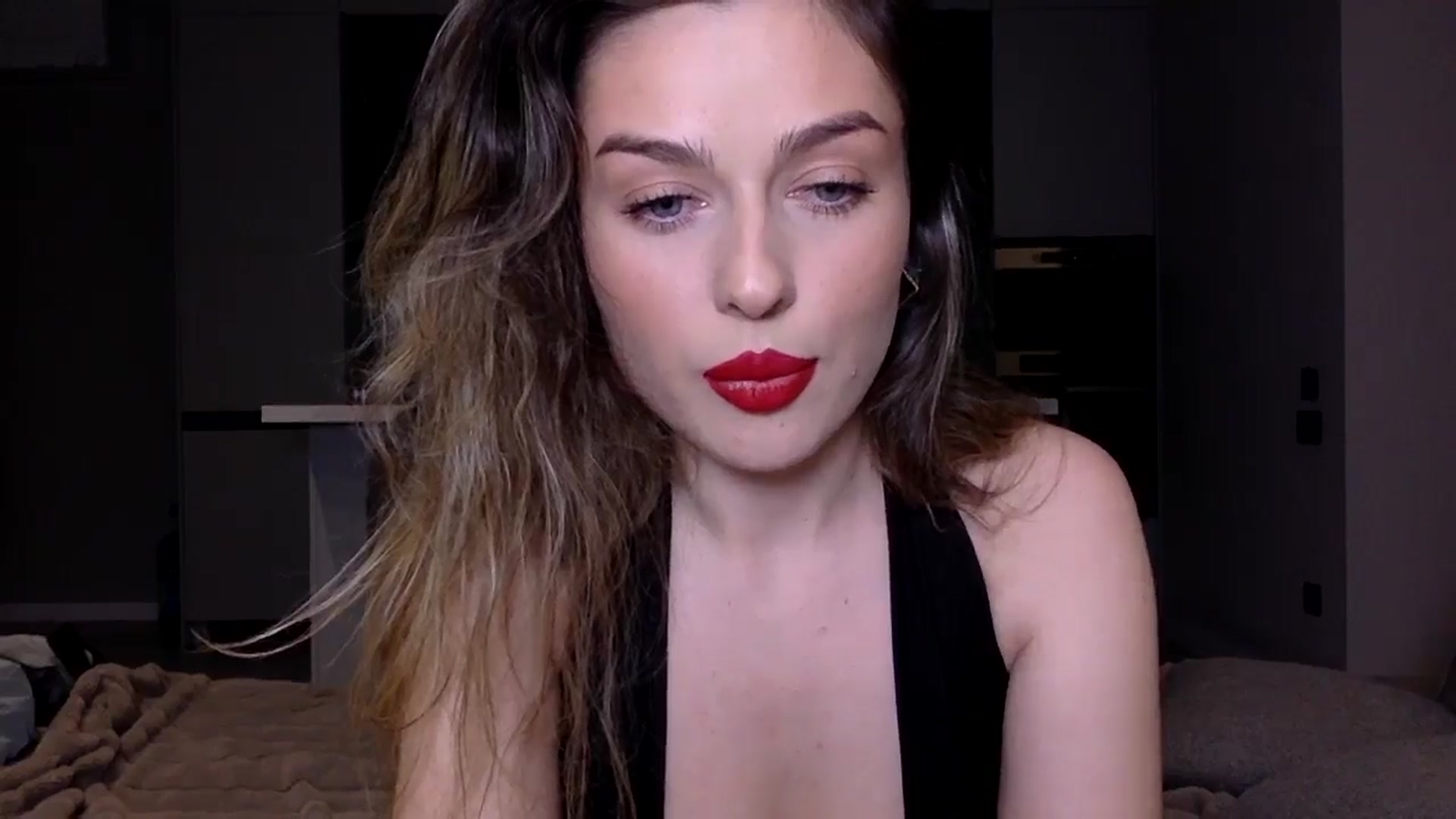 Gallery image thumbnail from SindiMoon's myfreecams stream on, 11/28/2024, 22:07 image 16 of 20