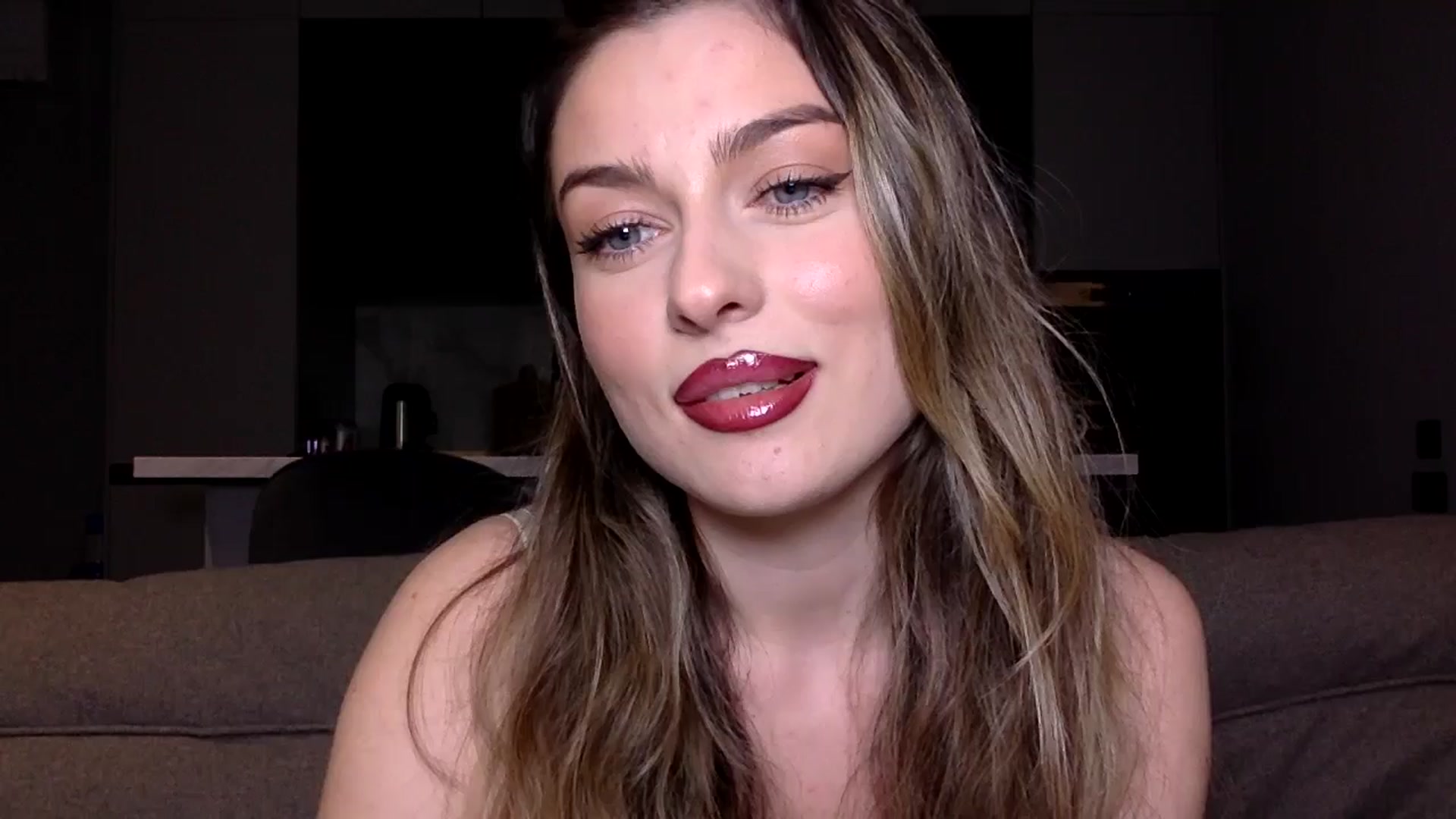 Gallery image thumbnail from SindiMoon's myfreecams stream on, 12/11/2024, 22:50 image 8 of 20