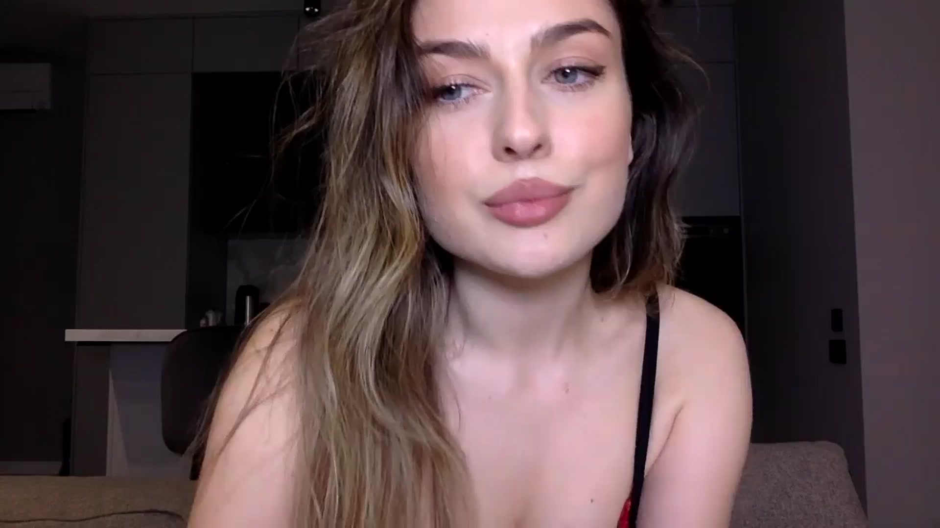 Gallery image thumbnail from SindiMoon's myfreecams stream on, 01/15/2025, 22:50 image 12 of 20