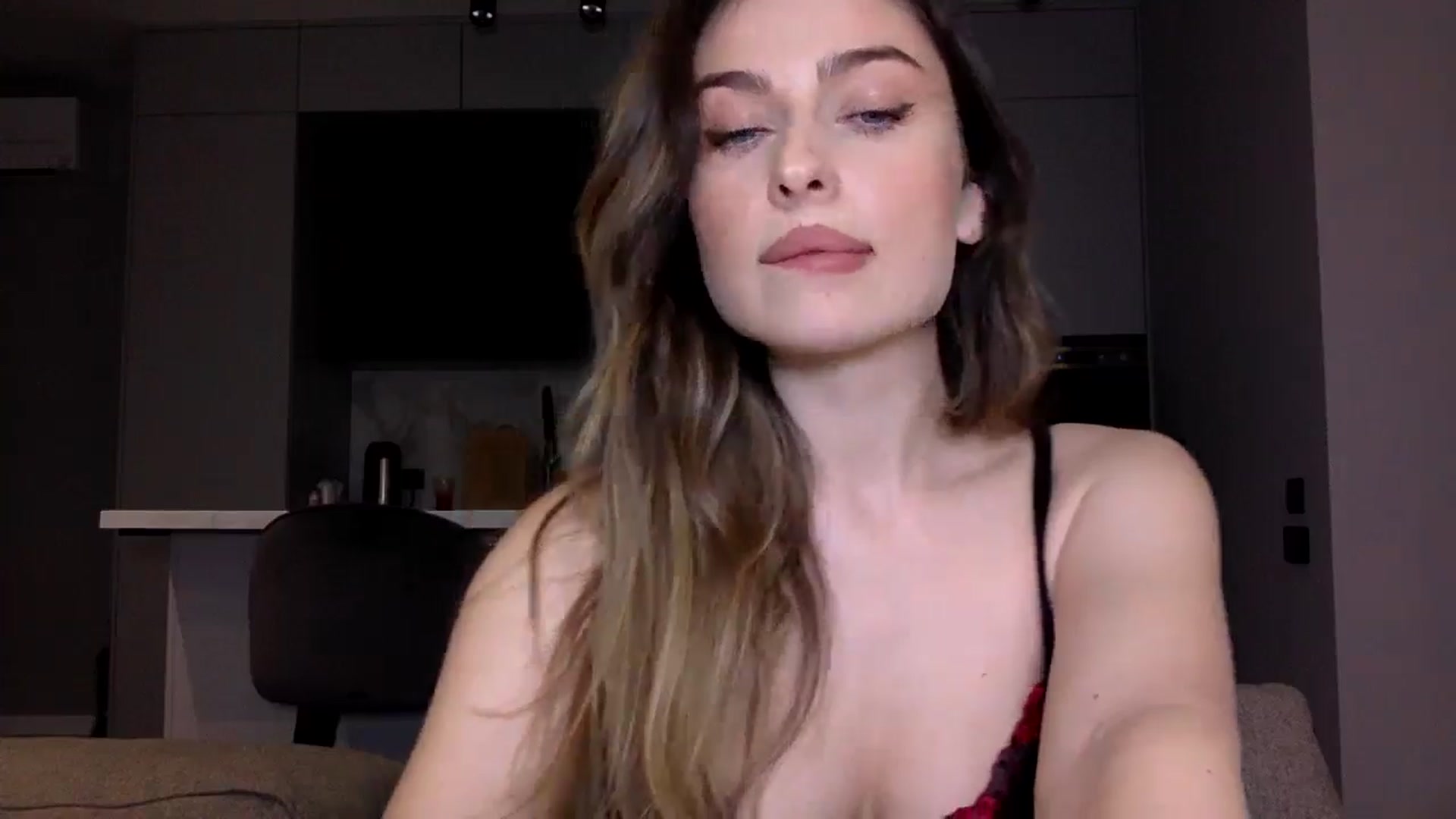 Gallery image thumbnail from SindiMoon's myfreecams stream on, 01/15/2025, 22:50 image 2 of 20