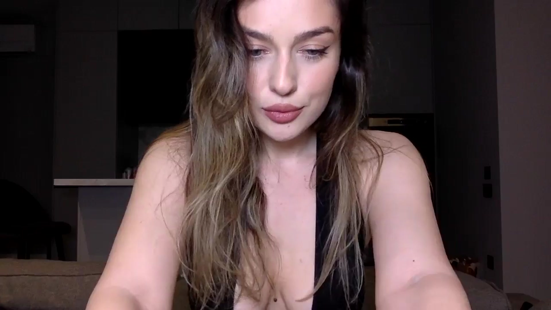 Gallery image thumbnail from SindiMoon's myfreecams stream on, 01/22/2025, 22:44 image 13 of 20